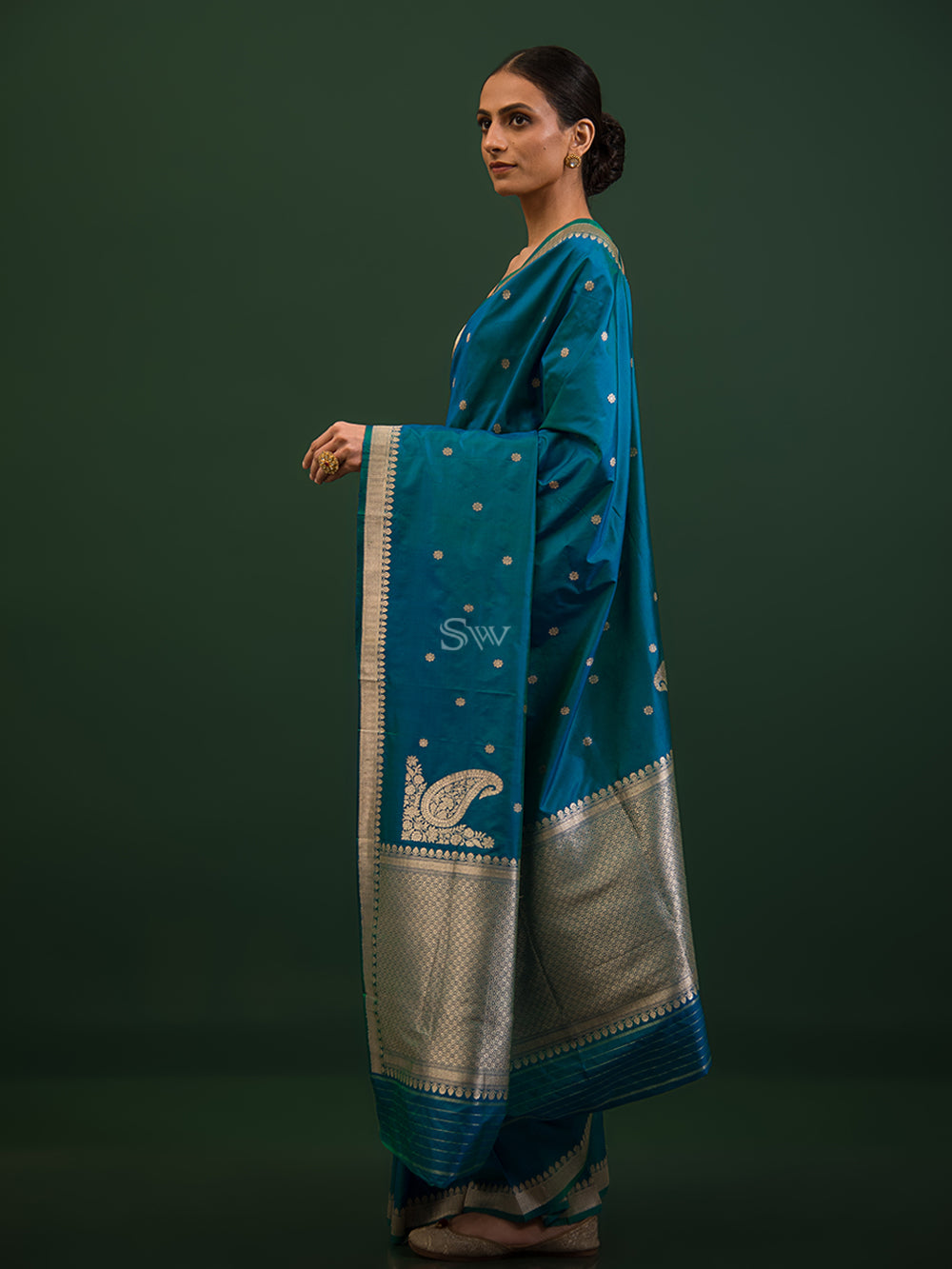 Blue Green Konia Katan Silk Handloom Banarasi Saree - Sacred Weaves