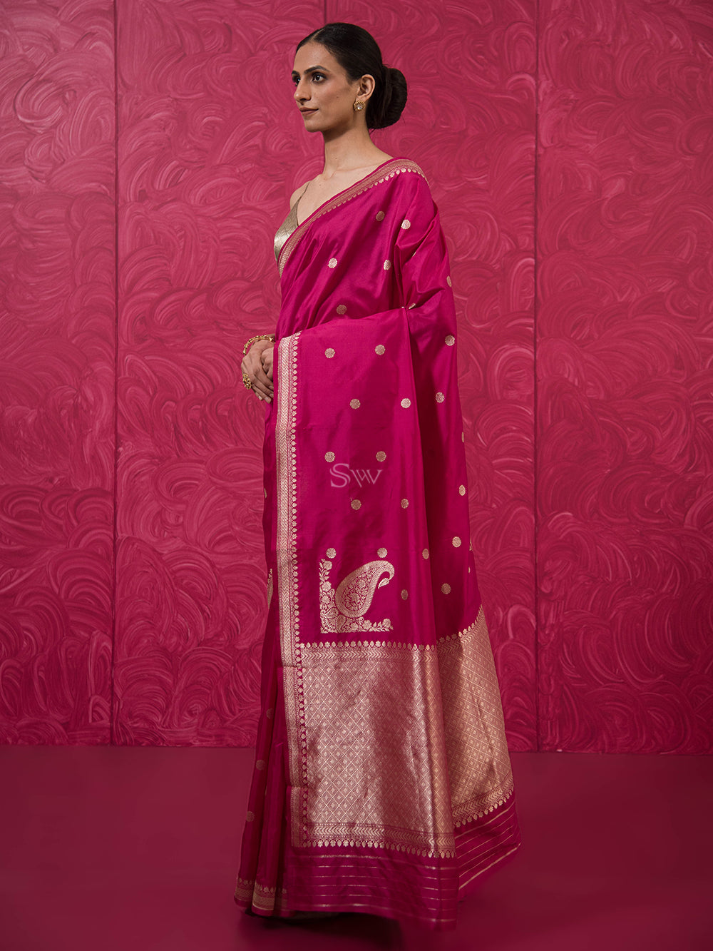 Magenta Konia Katan Silk Handloom Banarasi Saree - Sacred Weaves