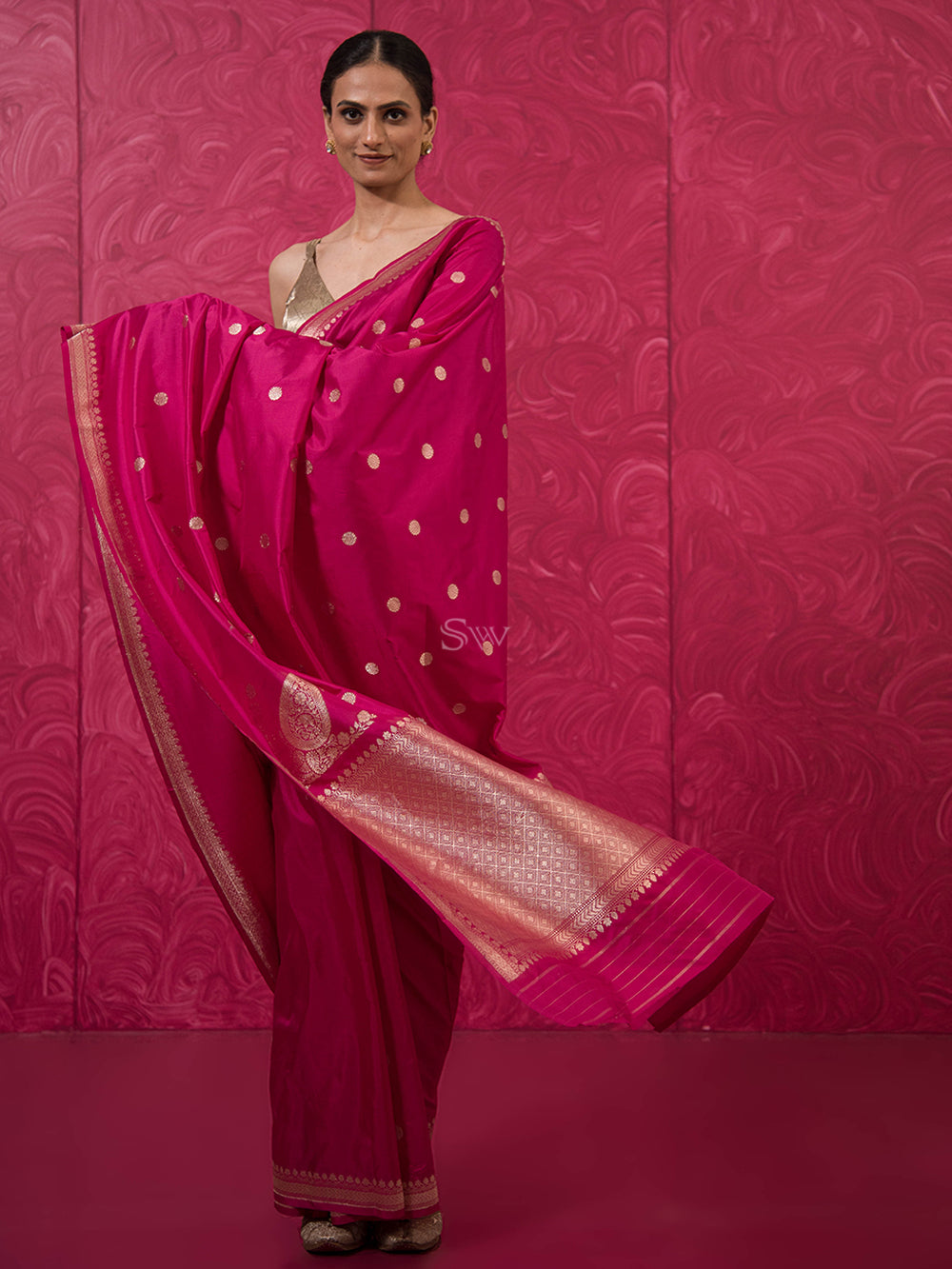 Magenta Konia Katan Silk Handloom Banarasi Saree - Sacred Weaves