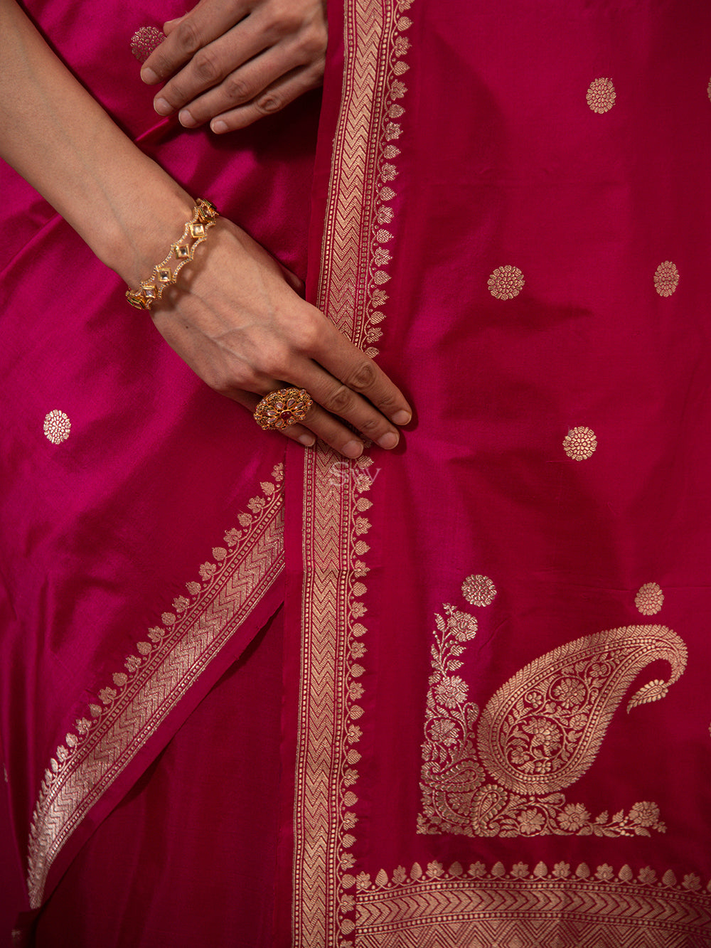 Magenta Konia Katan Silk Handloom Banarasi Saree - Sacred Weaves