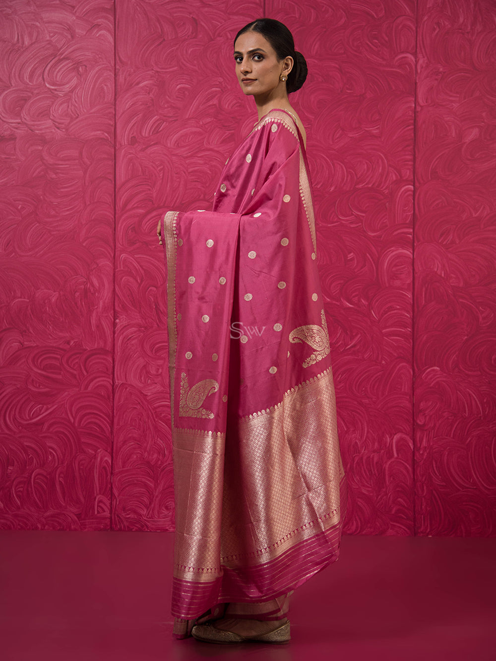 Pink Konia Katan Silk Handloom Banarasi Saree - Sacred Weaves
