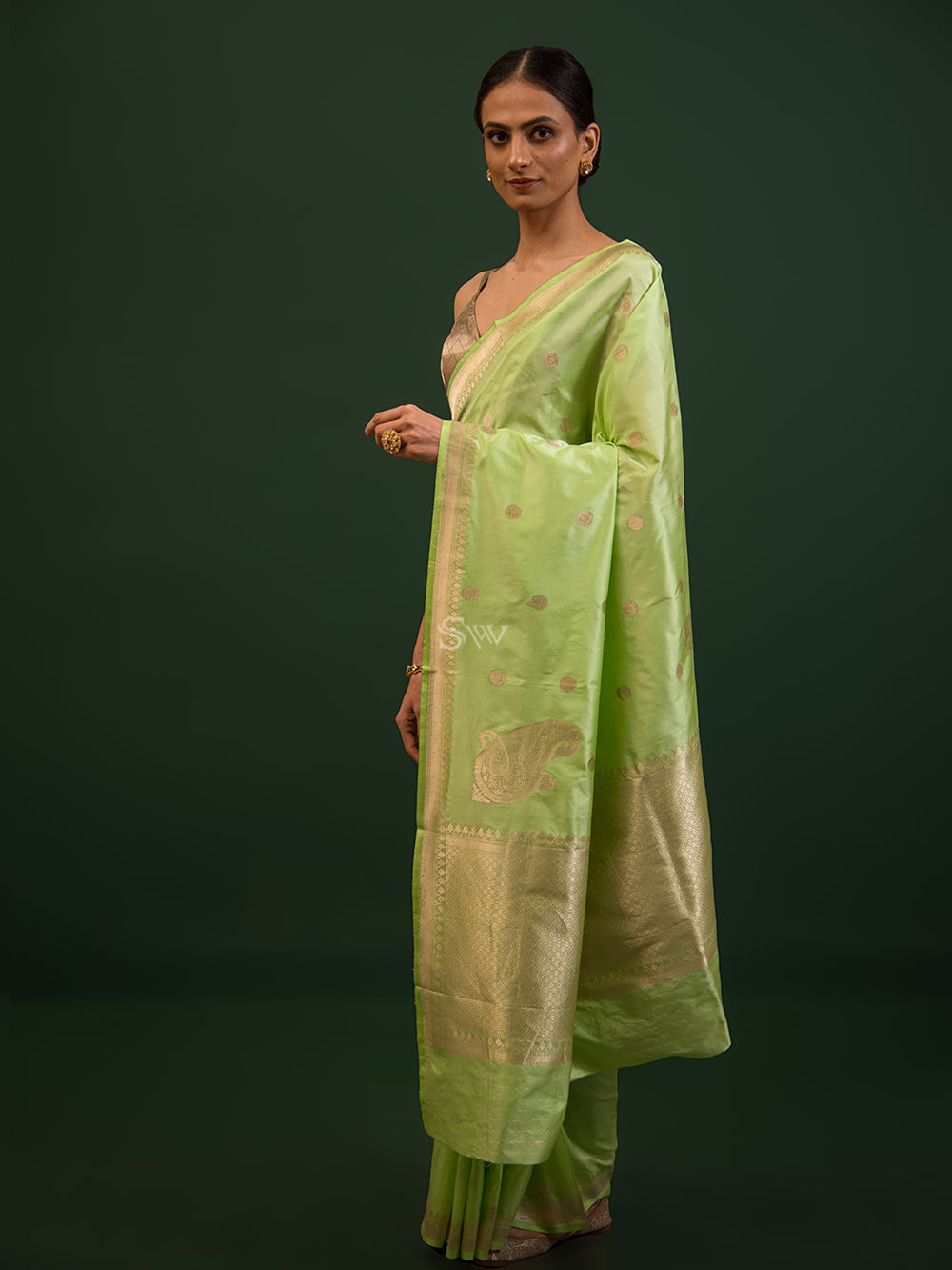 Pista Green Konia Katan Silk Handloom Banarasi Saree - Sacred Weaves