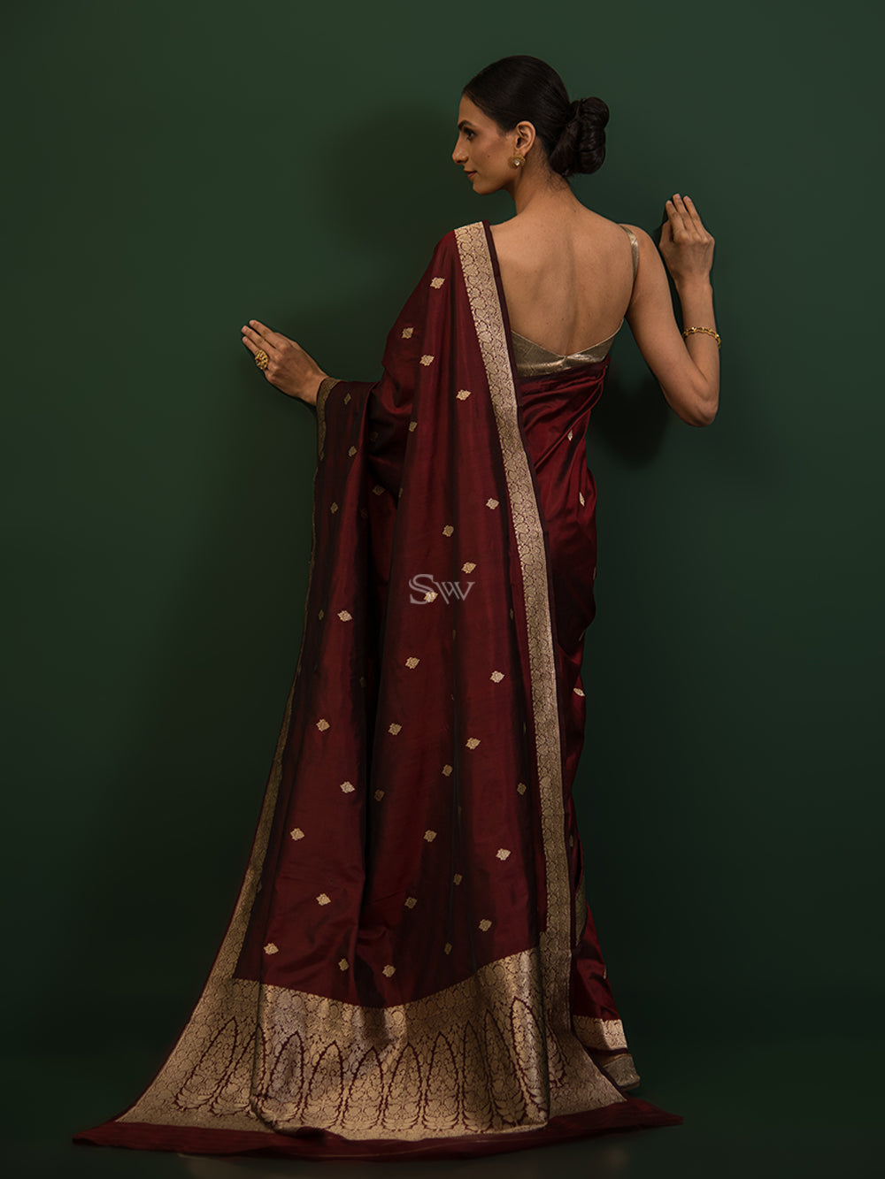Dark Maroon Booti Katan Silk Handloom Banarasi Saree - Sacred Weaves