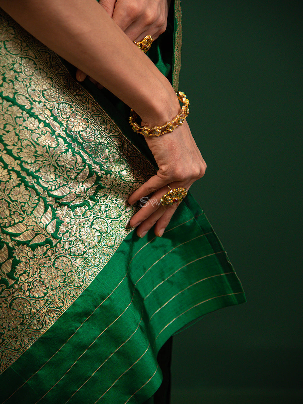 Bottle Green Booti Katan Silk Handloom Banarasi Saree - Sacred Weaves