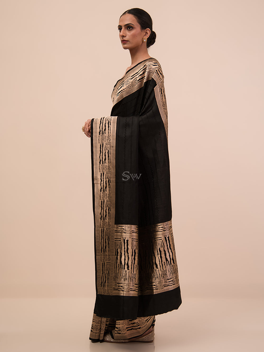 Black Stripe Satin Tanchoi Handloom Banarasi Saree - Sacred Weaves