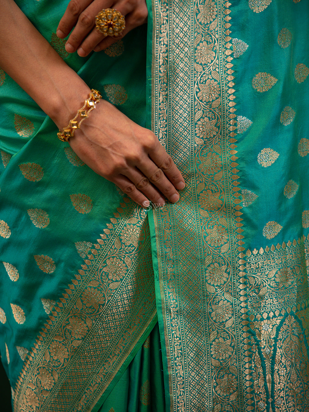 Sea Green Booti Katan Silk Handloom Banarasi Saree - Sacred Weaves