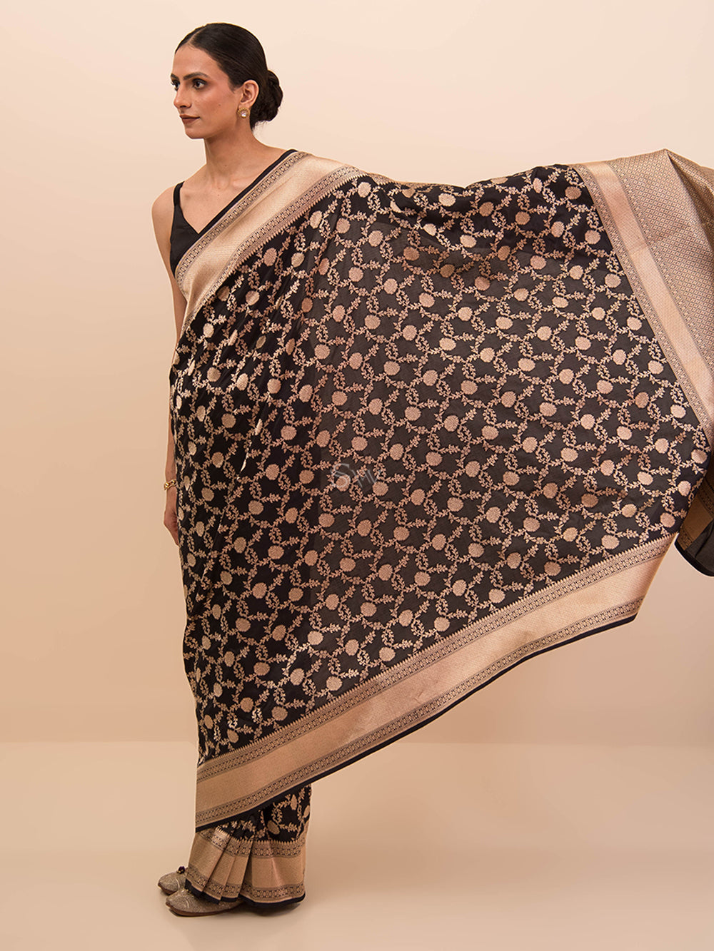 Black Uppada Katan Silk Handloom Banarasi Saree - Sacred Weaves