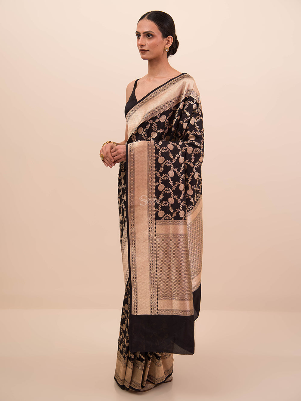 Black Uppada Katan Silk Handloom Banarasi Saree - Sacred Weaves