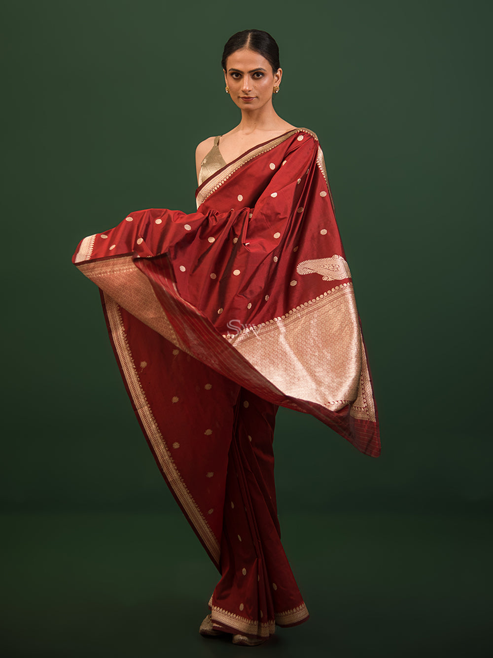 Brown Konia Katan Silk Handloom Banarasi Saree - Sacred Weaves