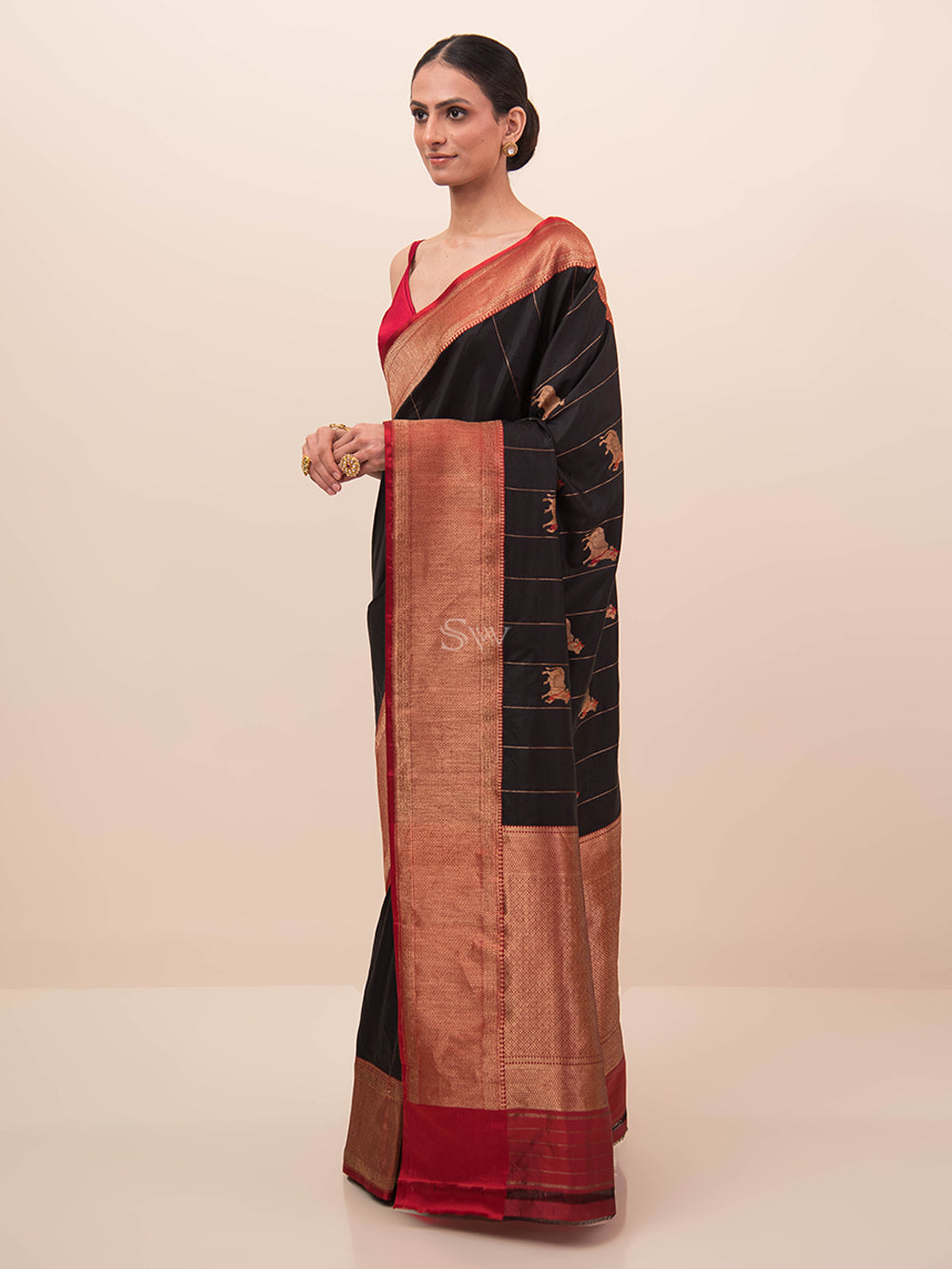 Black Shikargah Boota Katan Silk Handloom Banarasi Saree - Sacred Weaves
