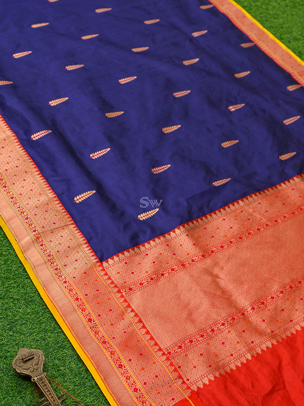 Blue Meenakari Boota Katan Silk Handloom Banarasi Saree - Sacred Weaves
