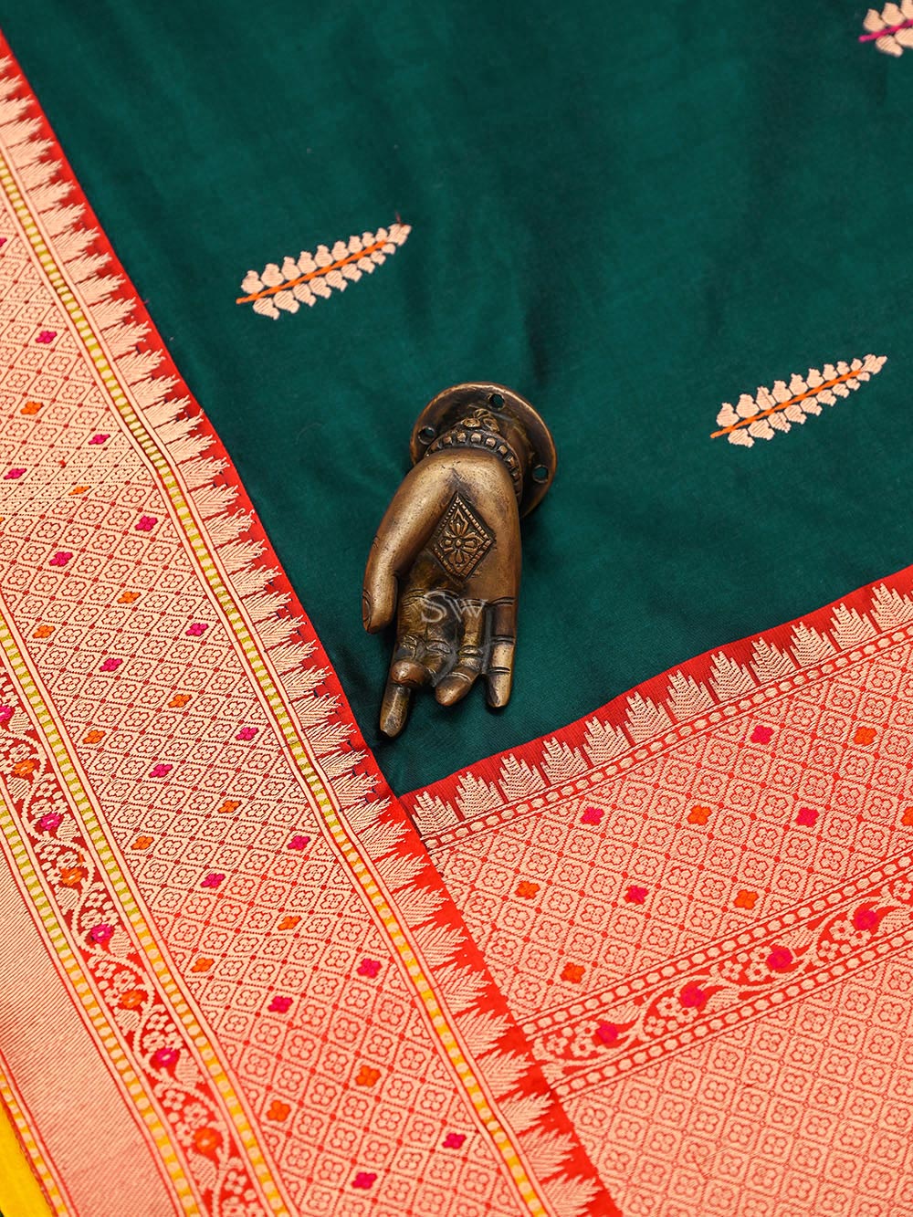 Midnight Blue Meenakari Boota Katan Silk Handloom Banarasi Saree - Sacred Weaves