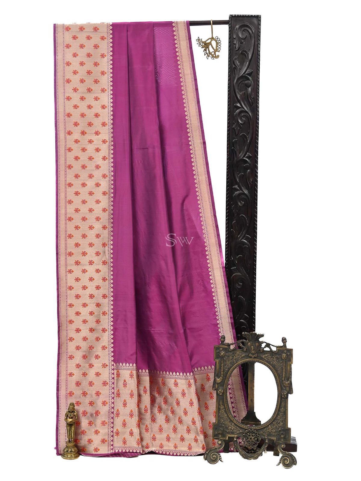 Dark Magenta Plain Katan Silk Handloom Banarasi Saree