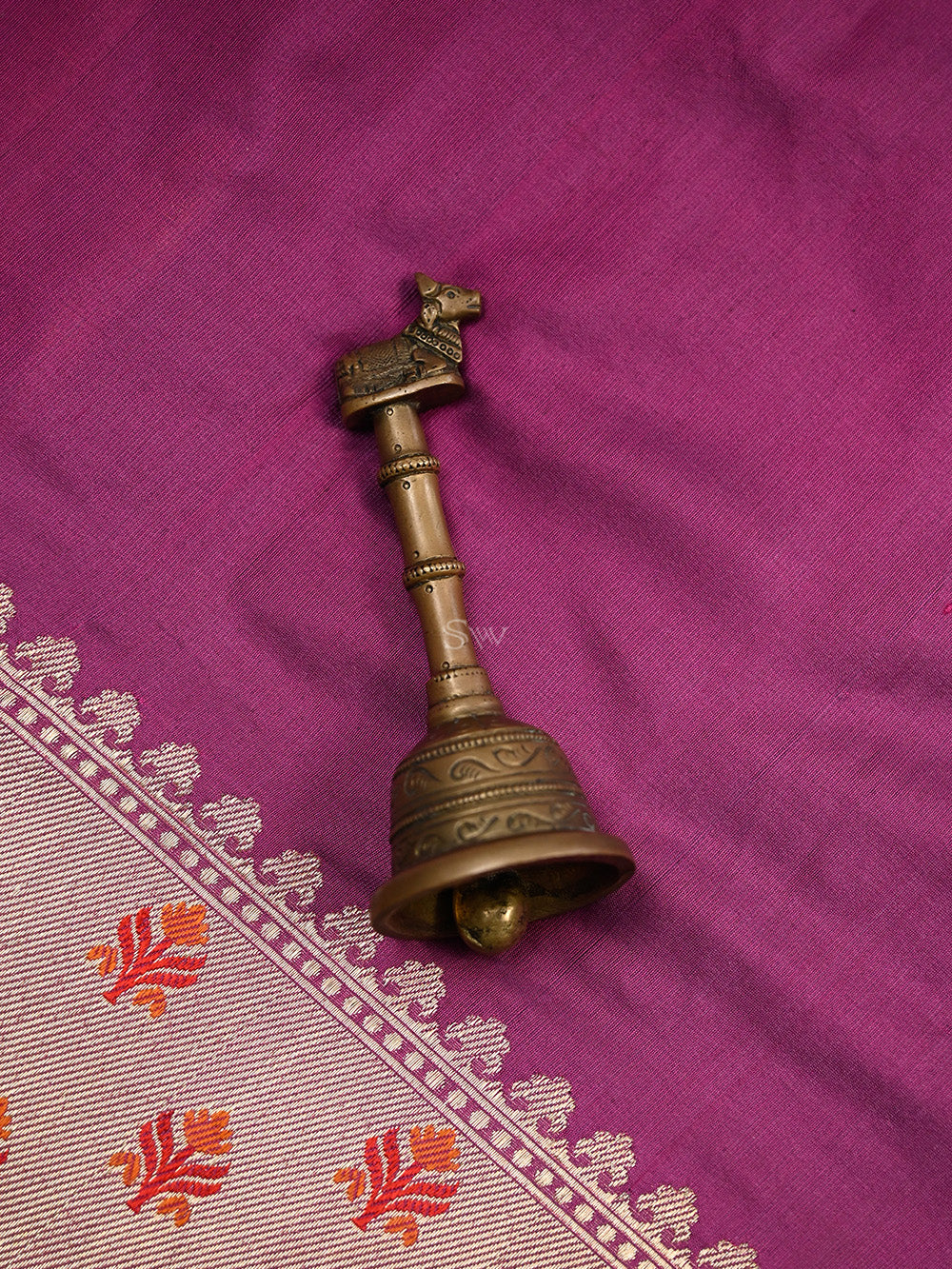 Dark Magenta Plain Katan Silk Handloom Banarasi Saree