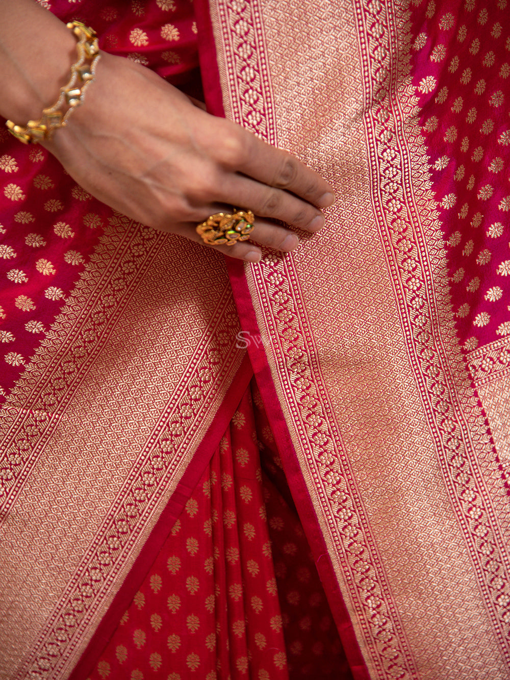 Magenta Red Booti Katan Silk Uppada Handloom Banarasi Saree