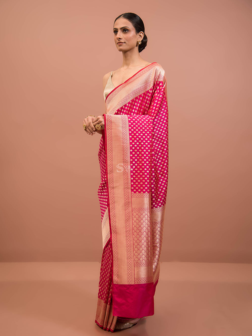 Magenta Red Booti Katan Silk Uppada Handloom Banarasi Saree