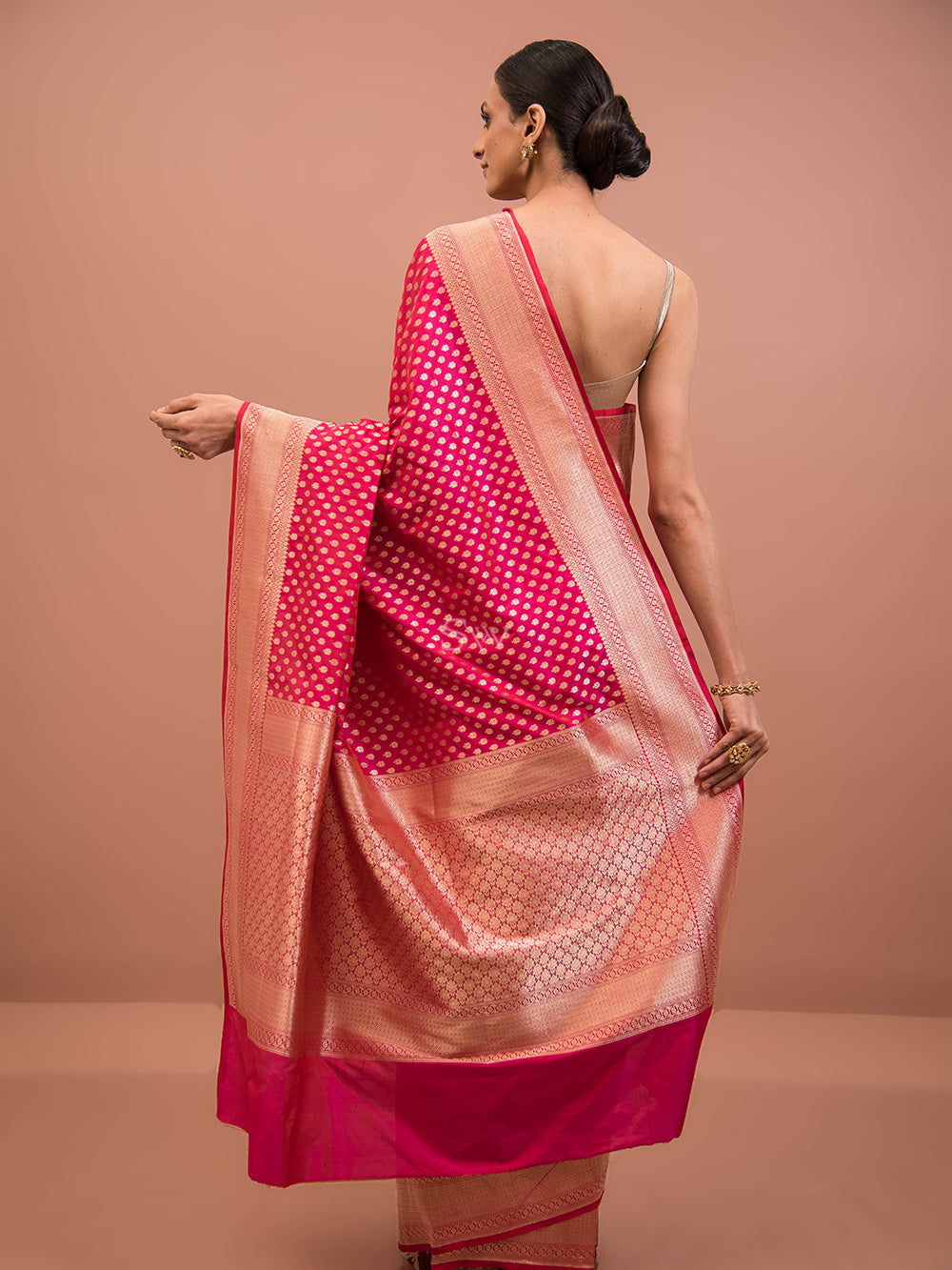 Magenta Red Booti Katan Silk Uppada Handloom Banarasi Saree