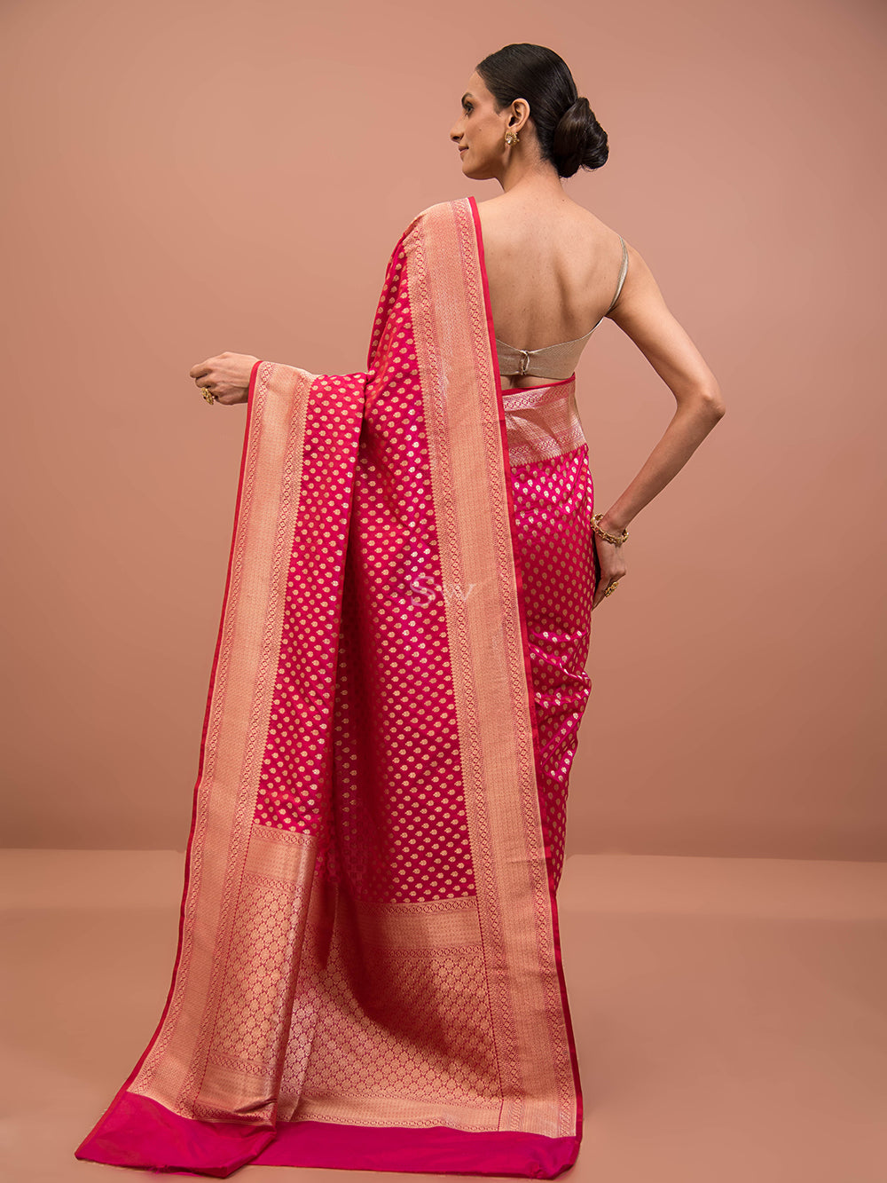 Magenta Red Booti Katan Silk Uppada Handloom Banarasi Saree