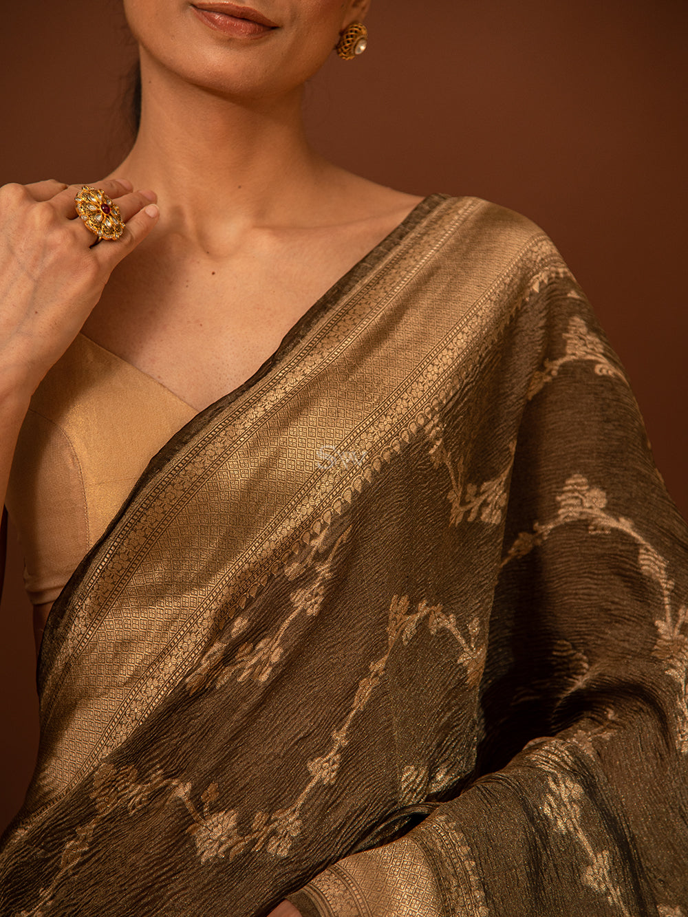 Black Jaal Crush Tissue Handloom Banarasi Saree - Sacred Weaves