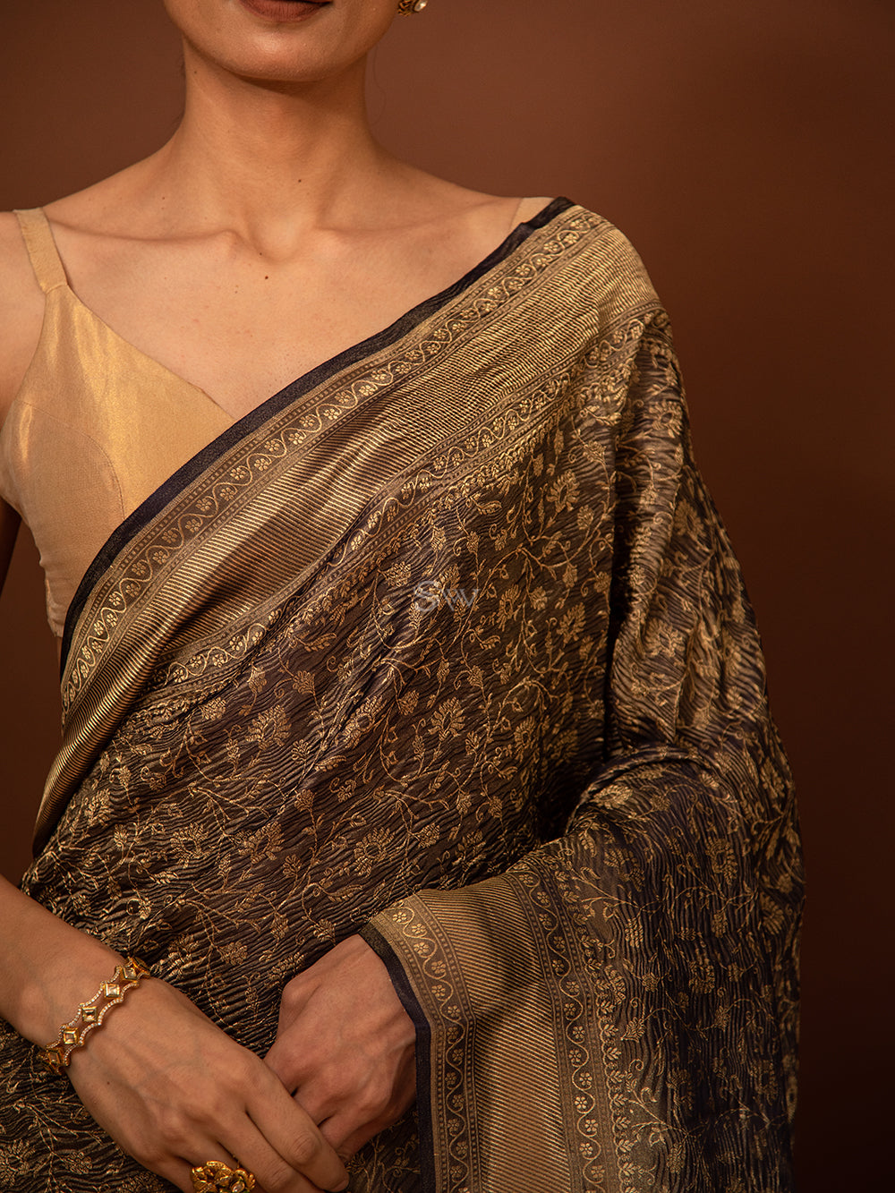 Navy Blue Gold Jaal Crush Tissue Handloom Banarasi Saree - Sacred Weaves