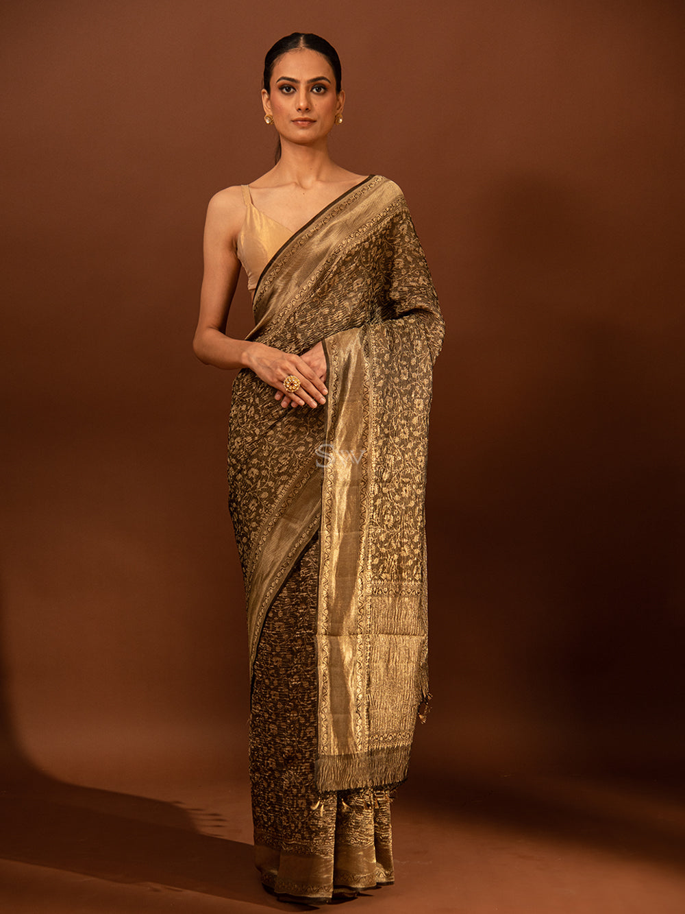 Dark Brown Gold Jaal Crush Tissue Handloom Banarasi Saree - Sacred Weaves