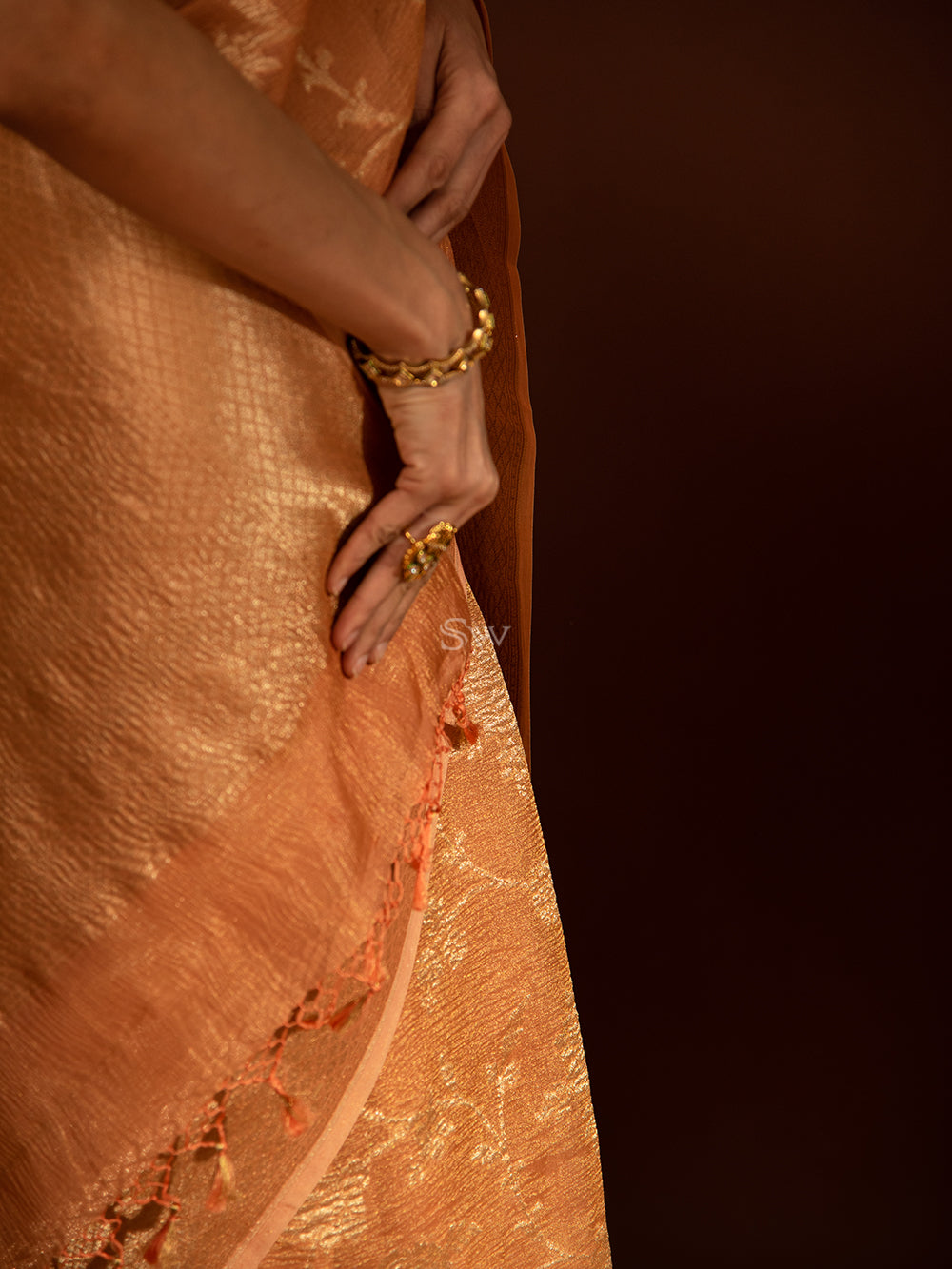 Pastel Peach Jaal Crush Tissue Handloom Banarasi Saree - Sacred Weaves
