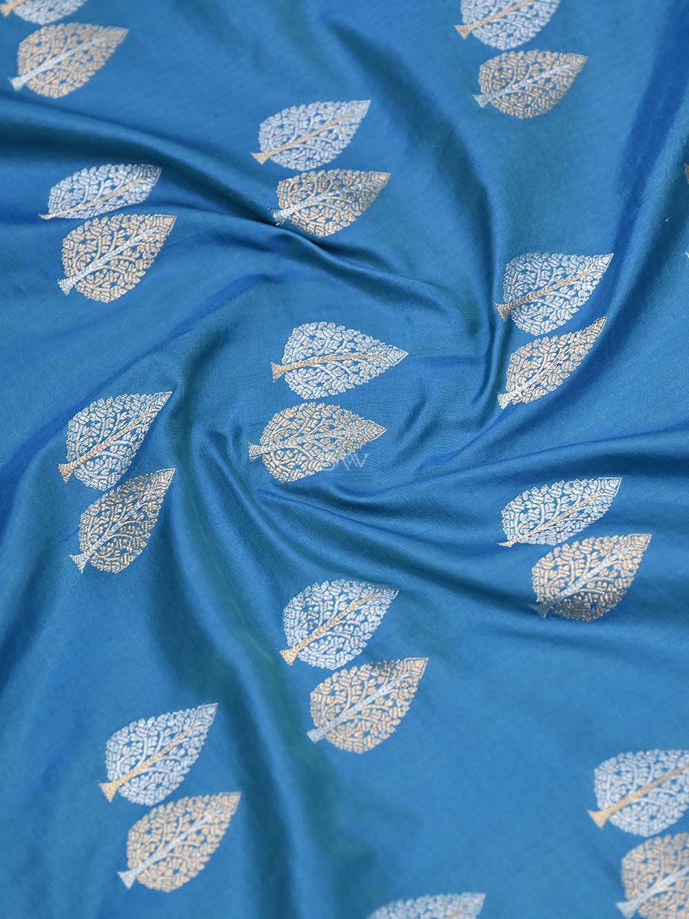 Blue Booti Katan Silk Handloom Banarasi Saree - Sacred Weaves