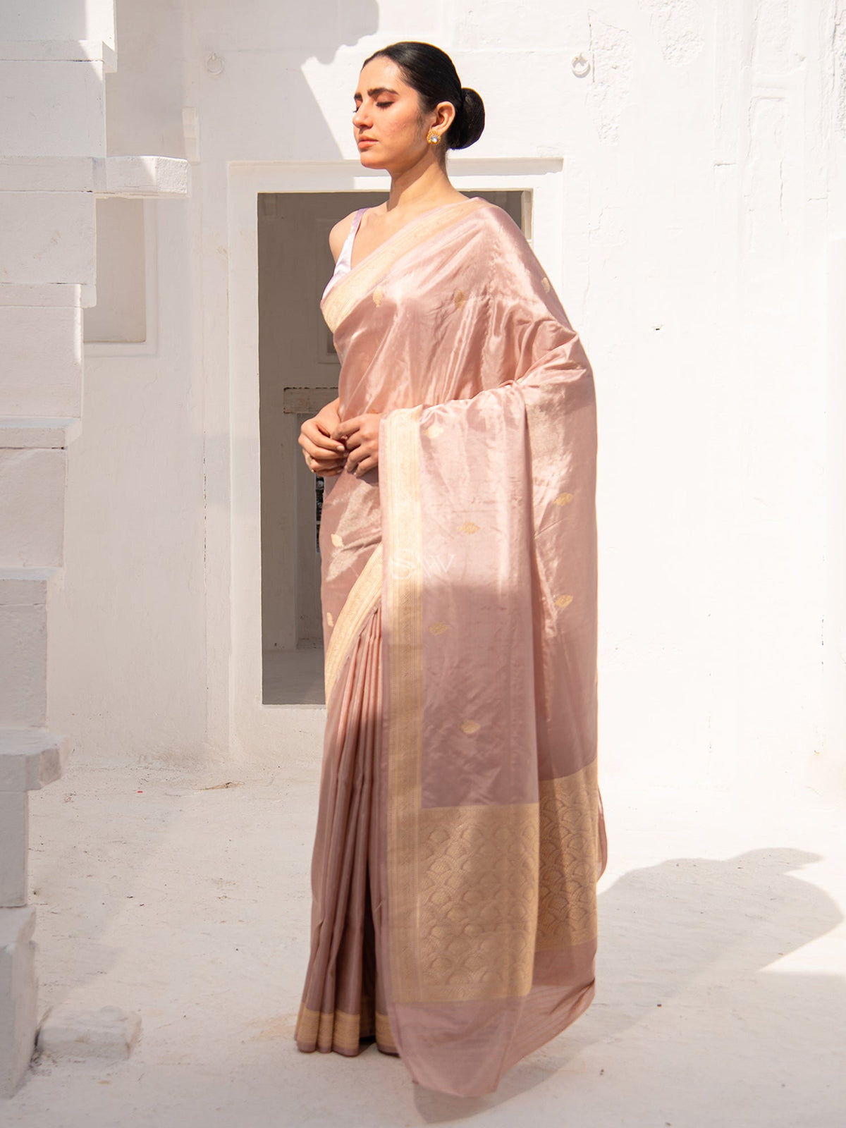 Dusky Pink Booti Katan Tissue Handloom Banarasi Saree - Sacred Weaves