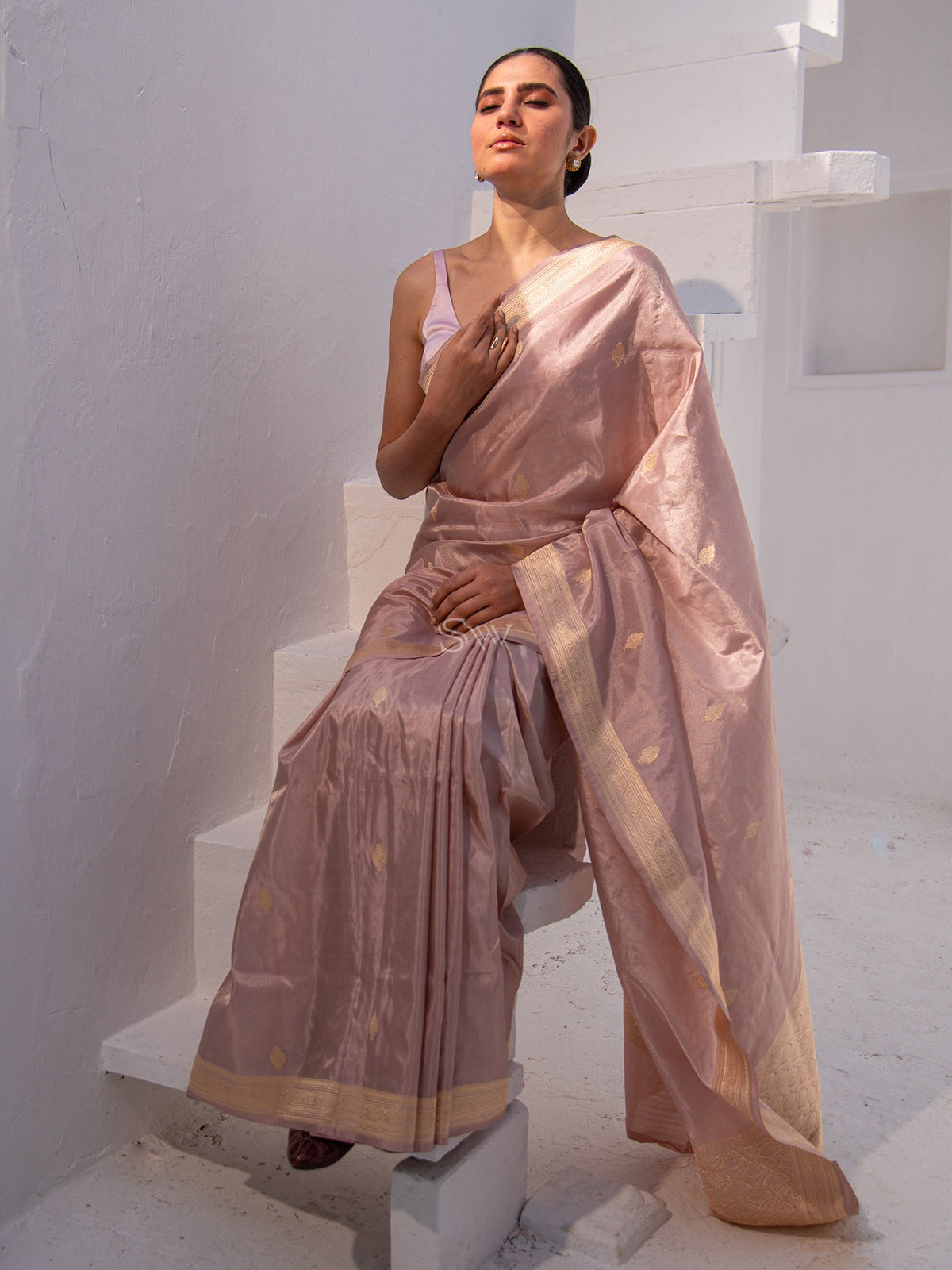 Dusky Pink Booti Katan Tissue Handloom Banarasi Saree - Sacred Weaves