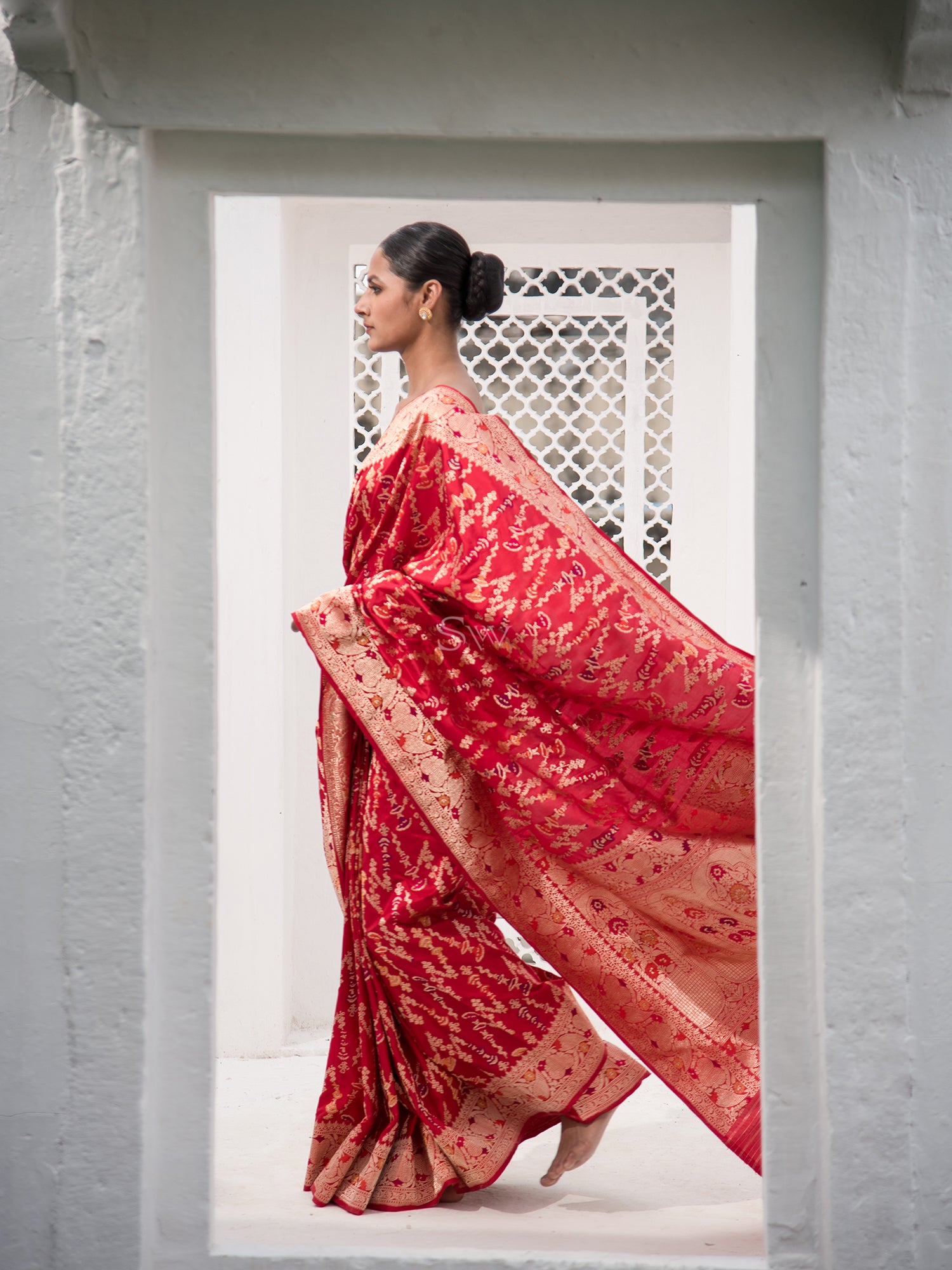 Red Meenakari Katan Silk Handloom Banarasi Saree - Sacred Weaves
