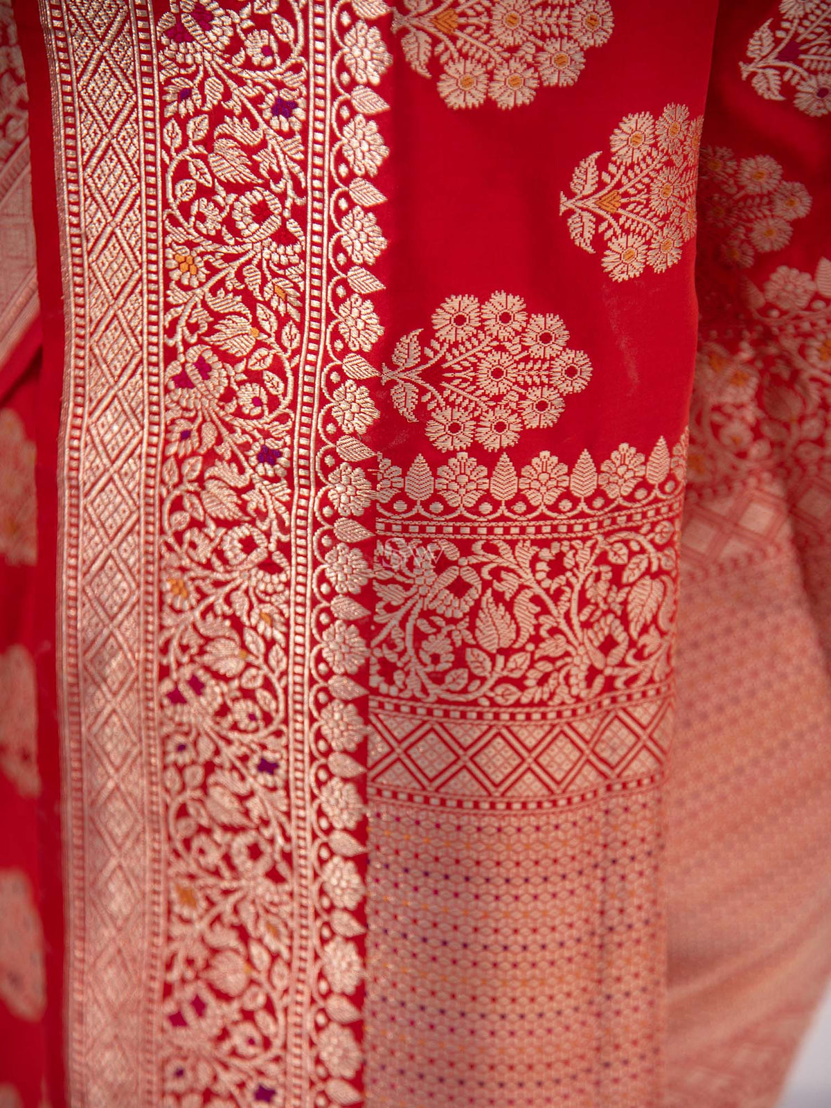 Red Meenakari Katan Silk Handloom Banarasi Saree - Sacred Weaves