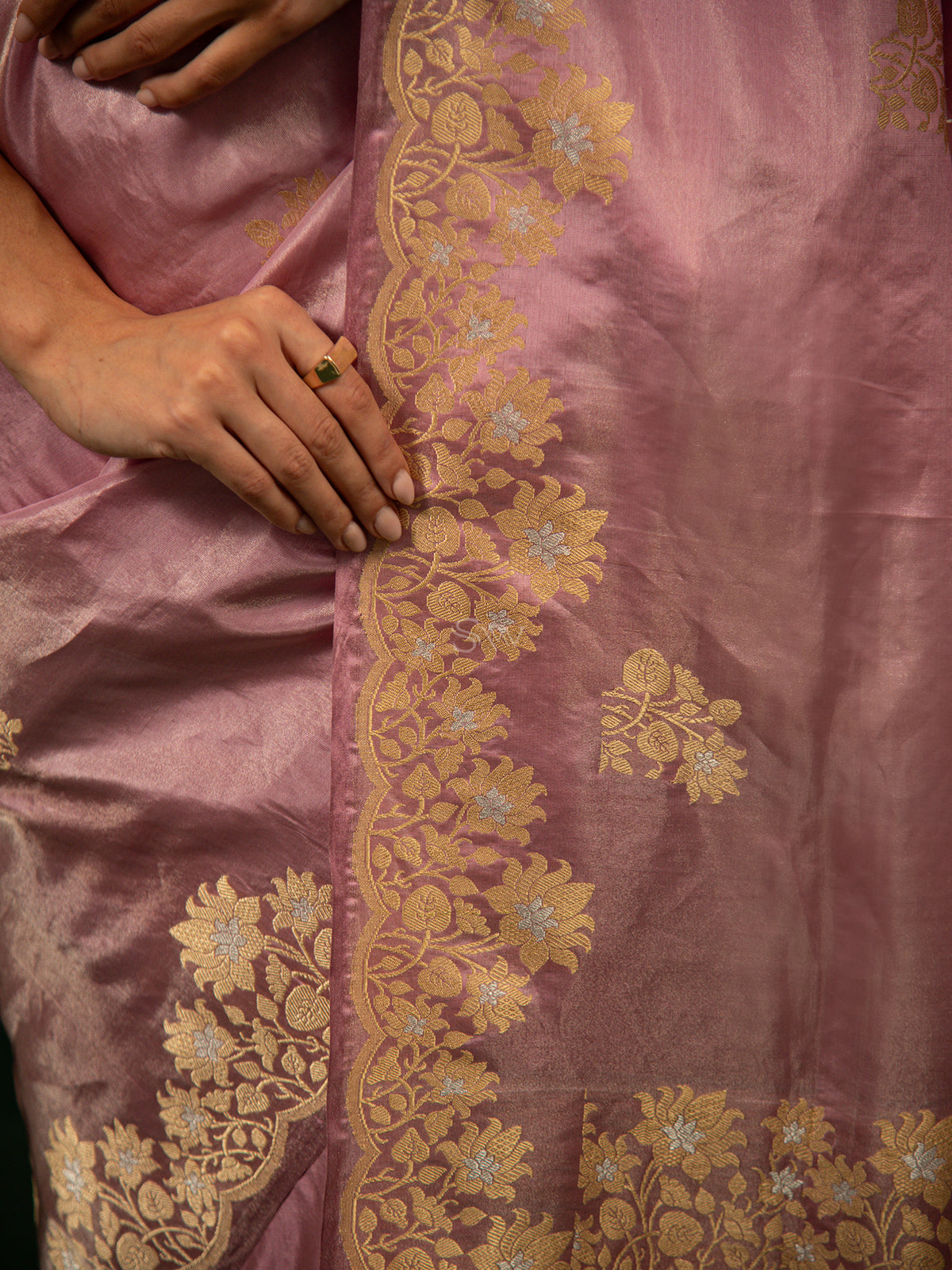 Mauve Sona Roopa Boota Katan Silk Tissue Handloom Banarasi Saree - Sacred Weaves