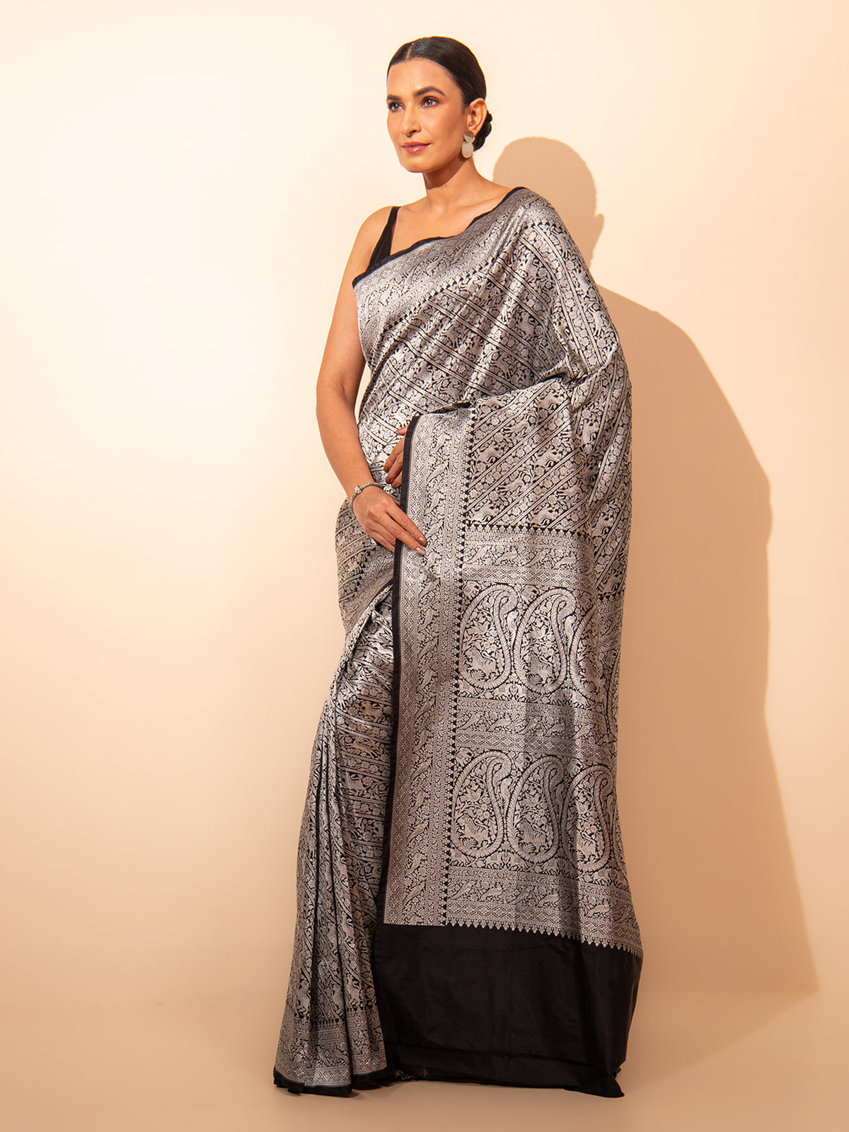 Black Shikargah Katan Silk Handloom Banarasi Saree - Sacred Weaves