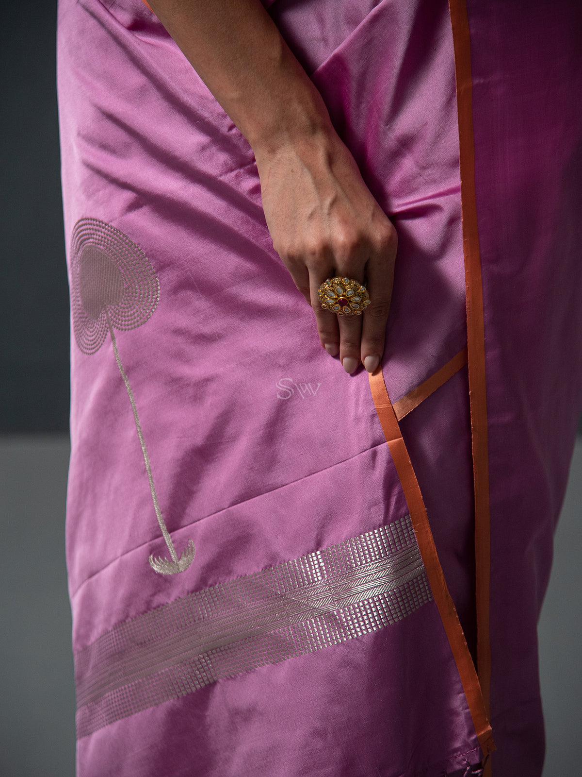 Muave Plain Satin Silk Handloom Banarasi Saree - Sacred Weaves