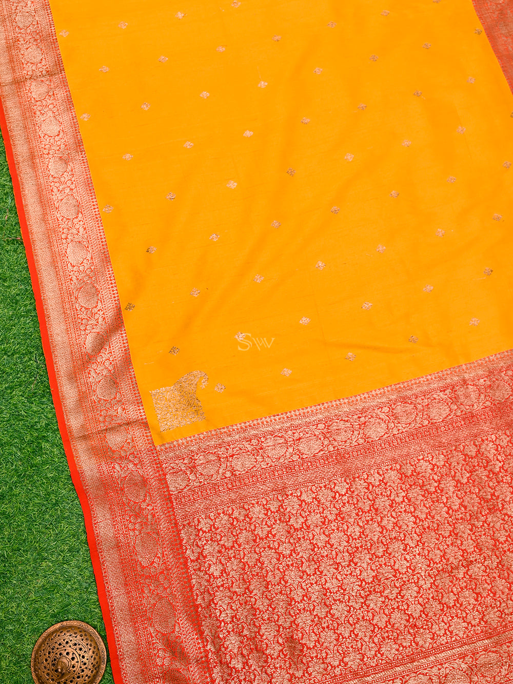 Mustard Konia Dupion Silk Handloom Banarasi Saree