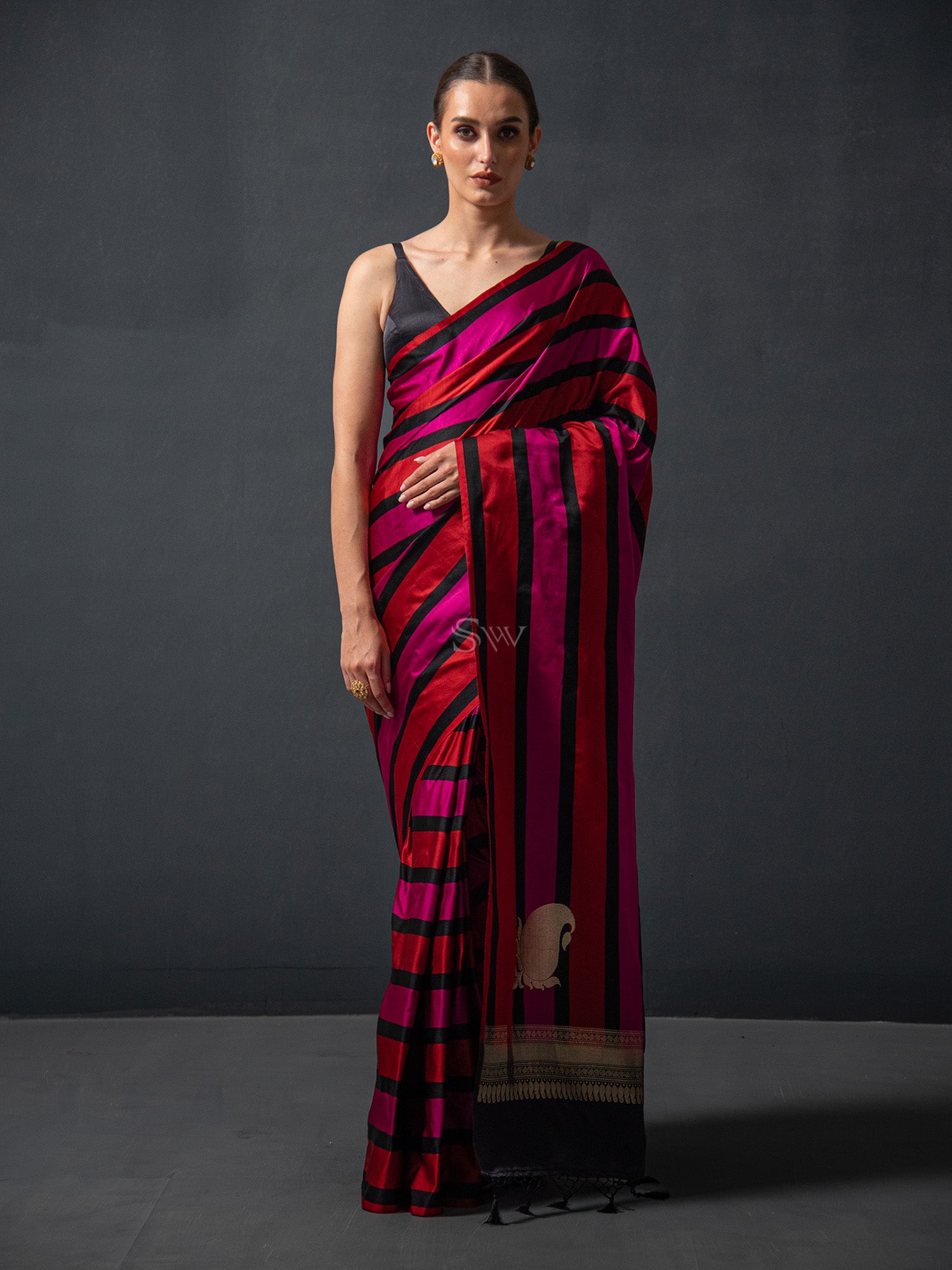 Pink Red Konia Satin Silk Handloom Banarasi Saree - Sacred Weaves