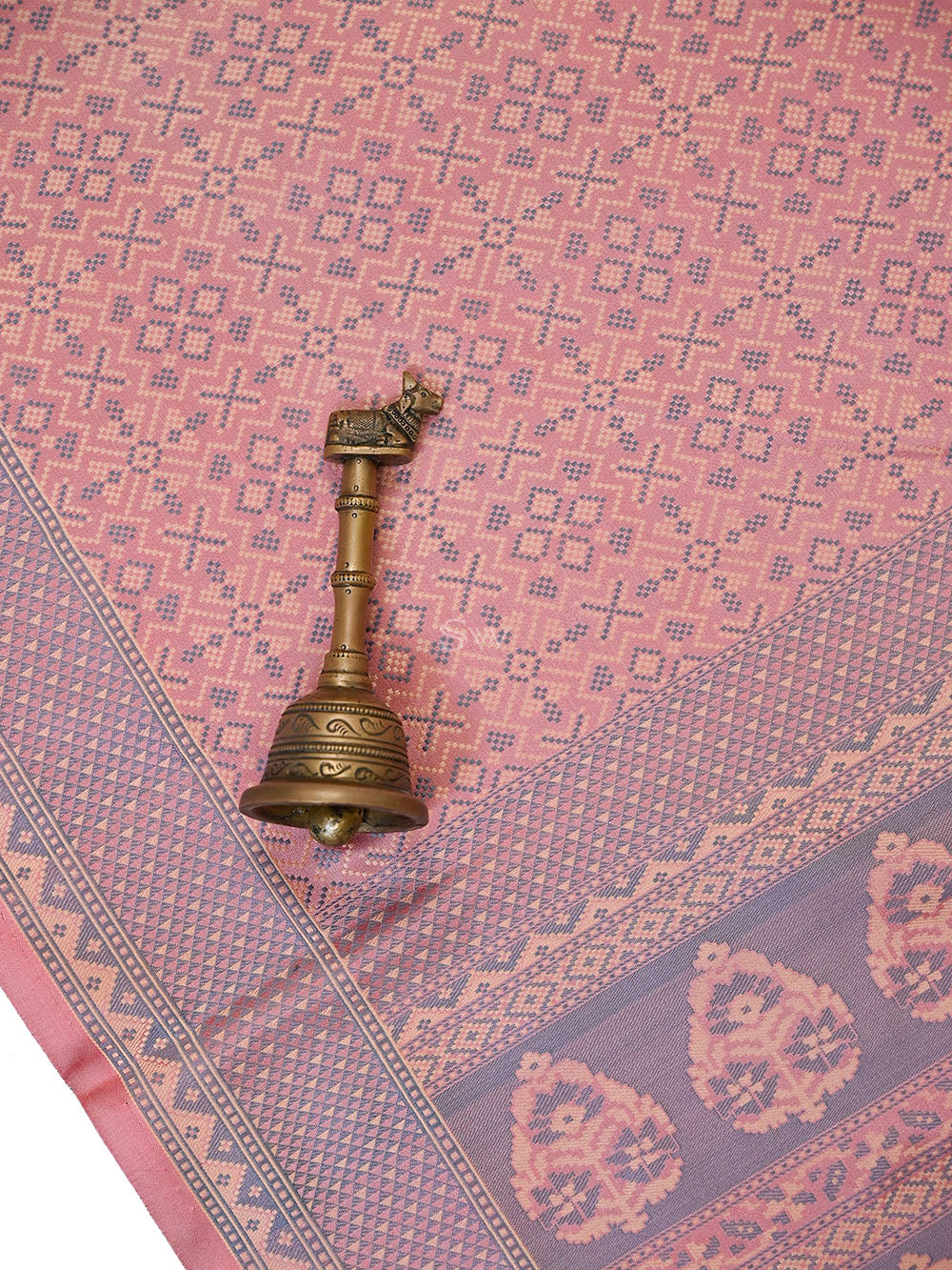 Dusty Pink Floral Tanchoi Silk Handloom Banarasi Saree - Sacred Weaves