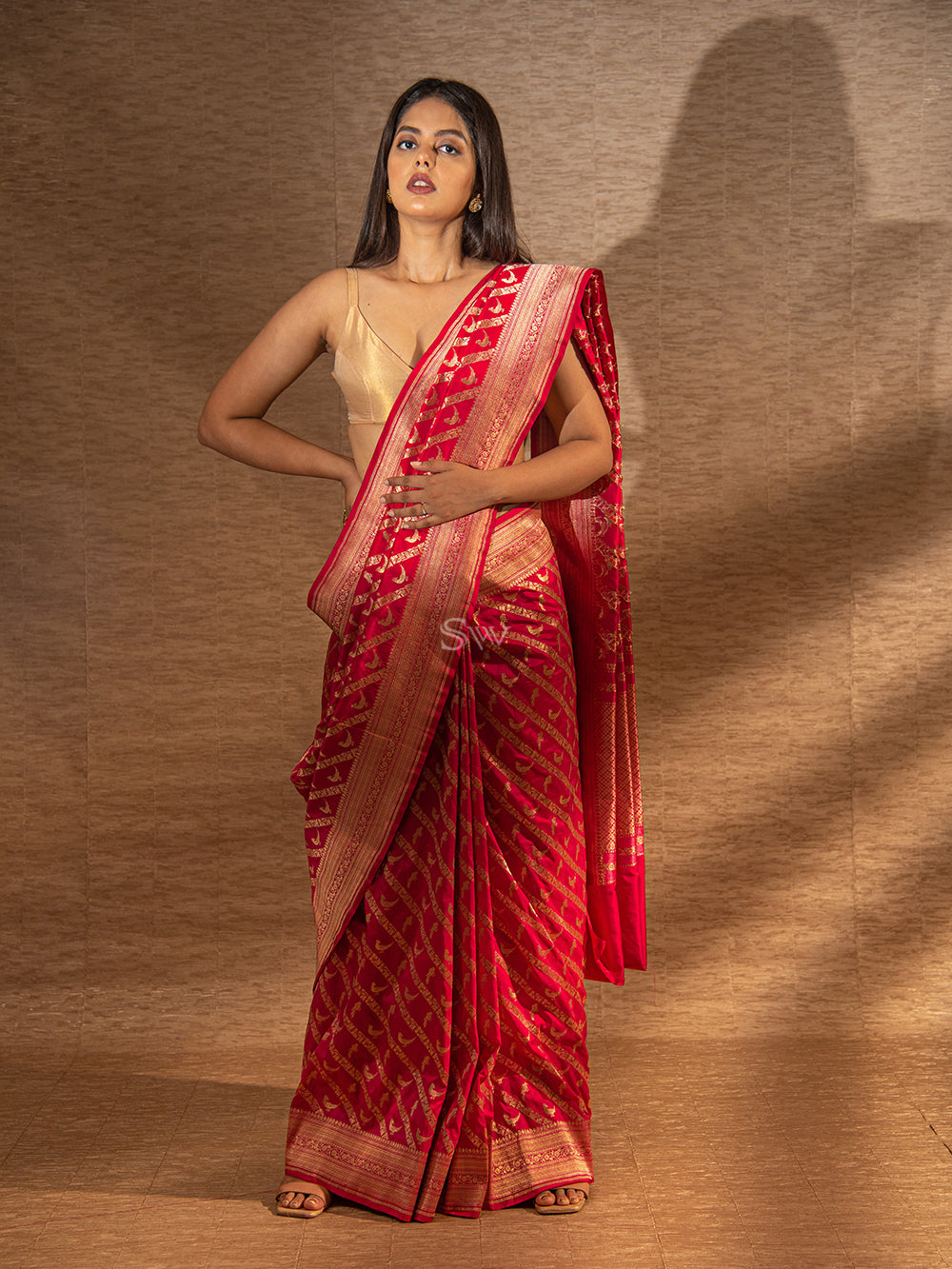 Red Shikargah Katan Silk Handloom Banarasi Saree - Sacred Weaves