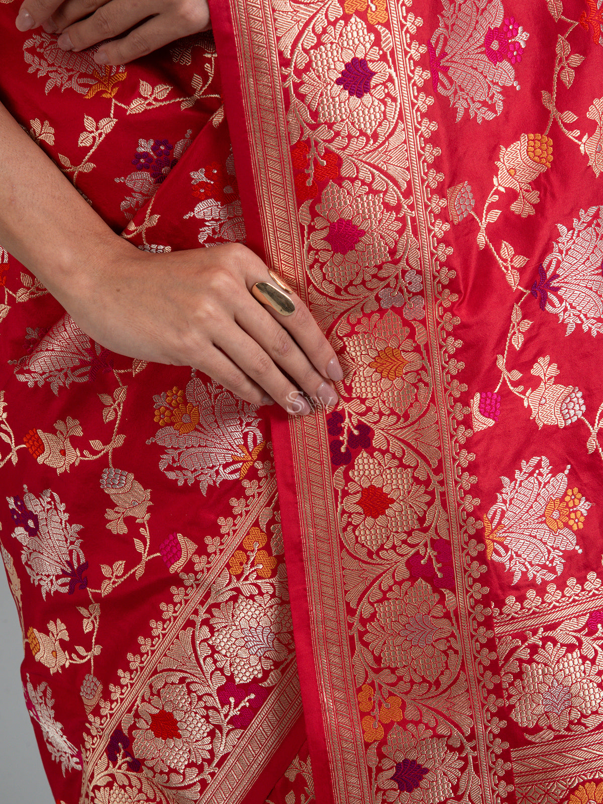 Red Meenakari Katan Silk Handloom Banarasi Saree - Sacred Weaves