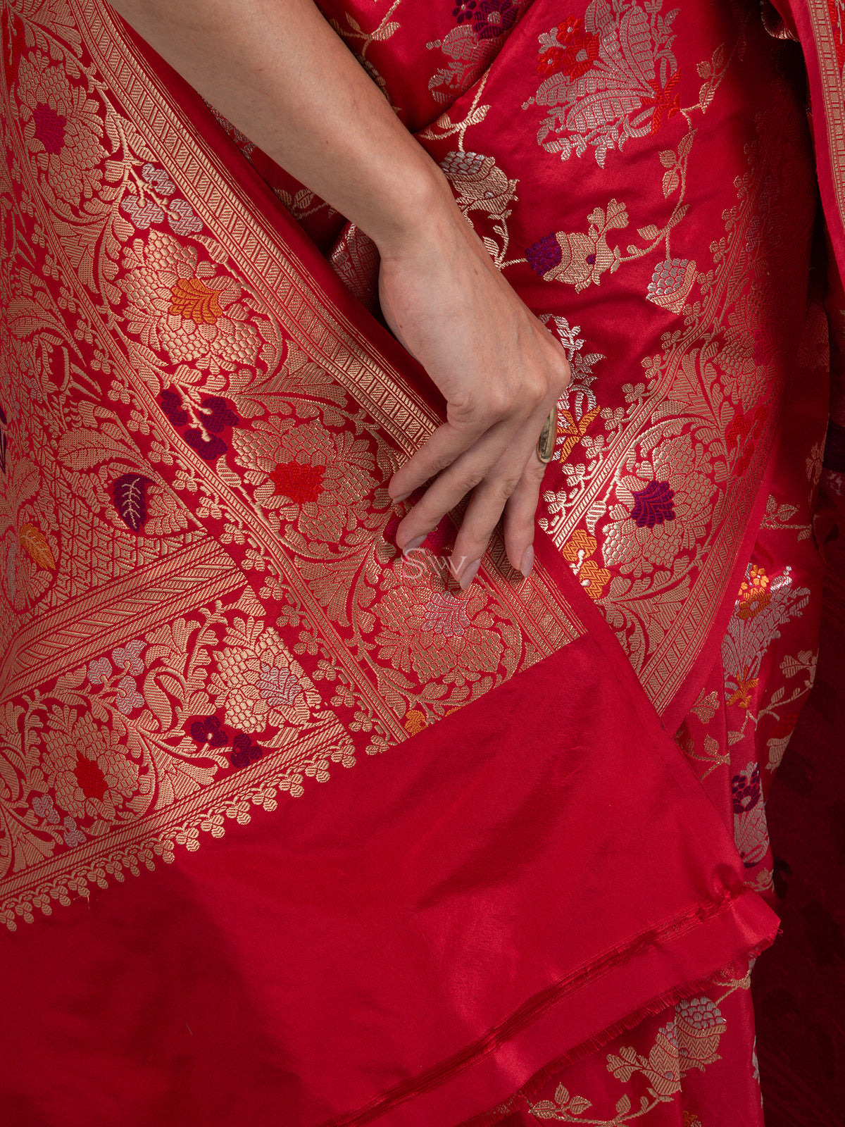 Red Meenakari Katan Silk Handloom Banarasi Saree - Sacred Weaves