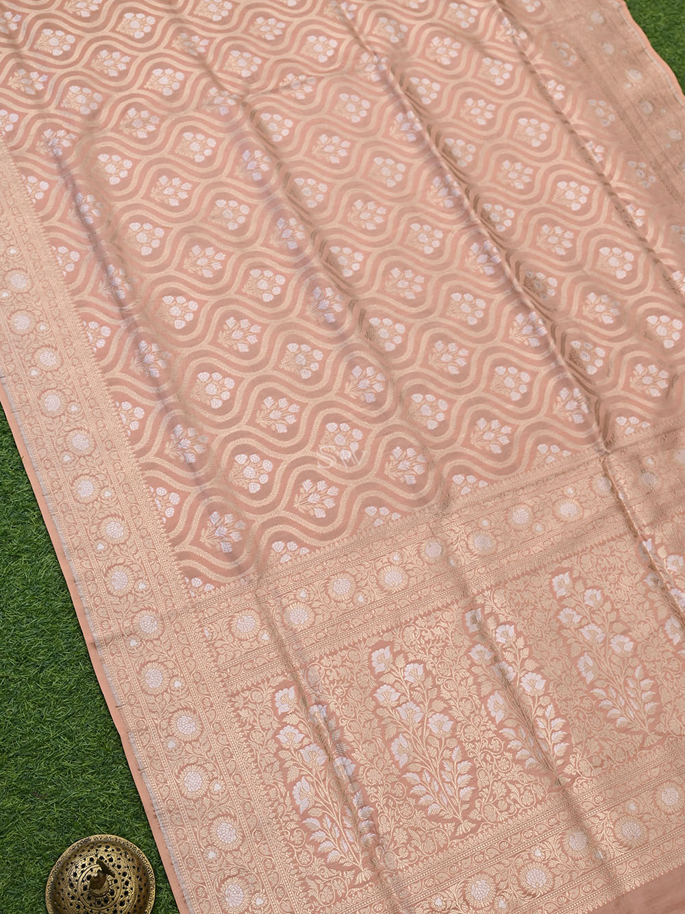 Pastel Peach Uppada Katan Silk Handloom Banarasi Saree - Gift Box - Sacred Weaves