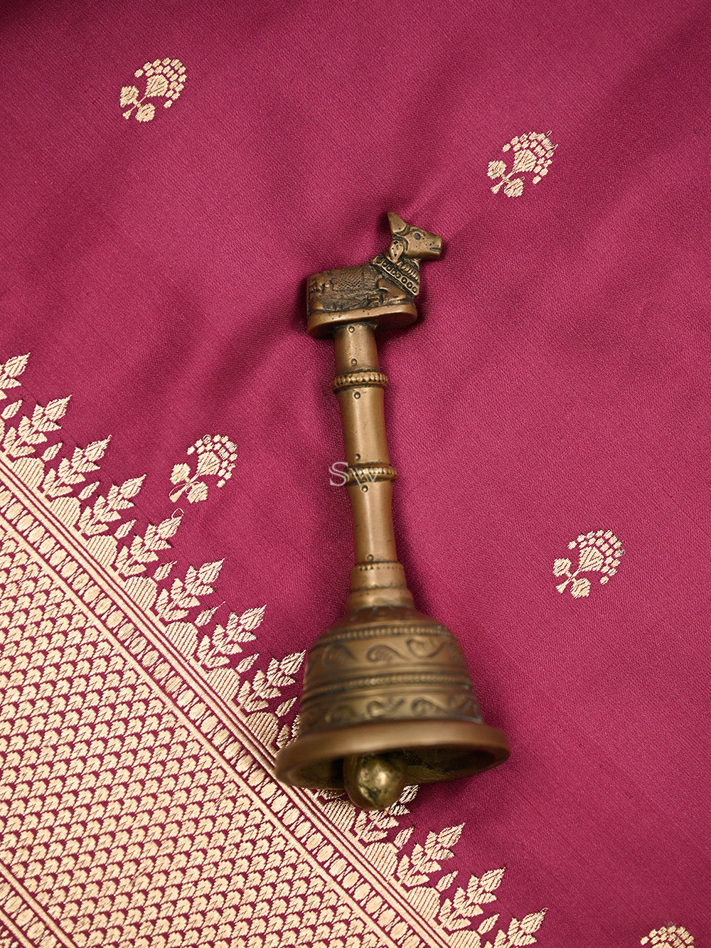 Dark Magenta Booti Satin Silk Handloom Banarasi Saree