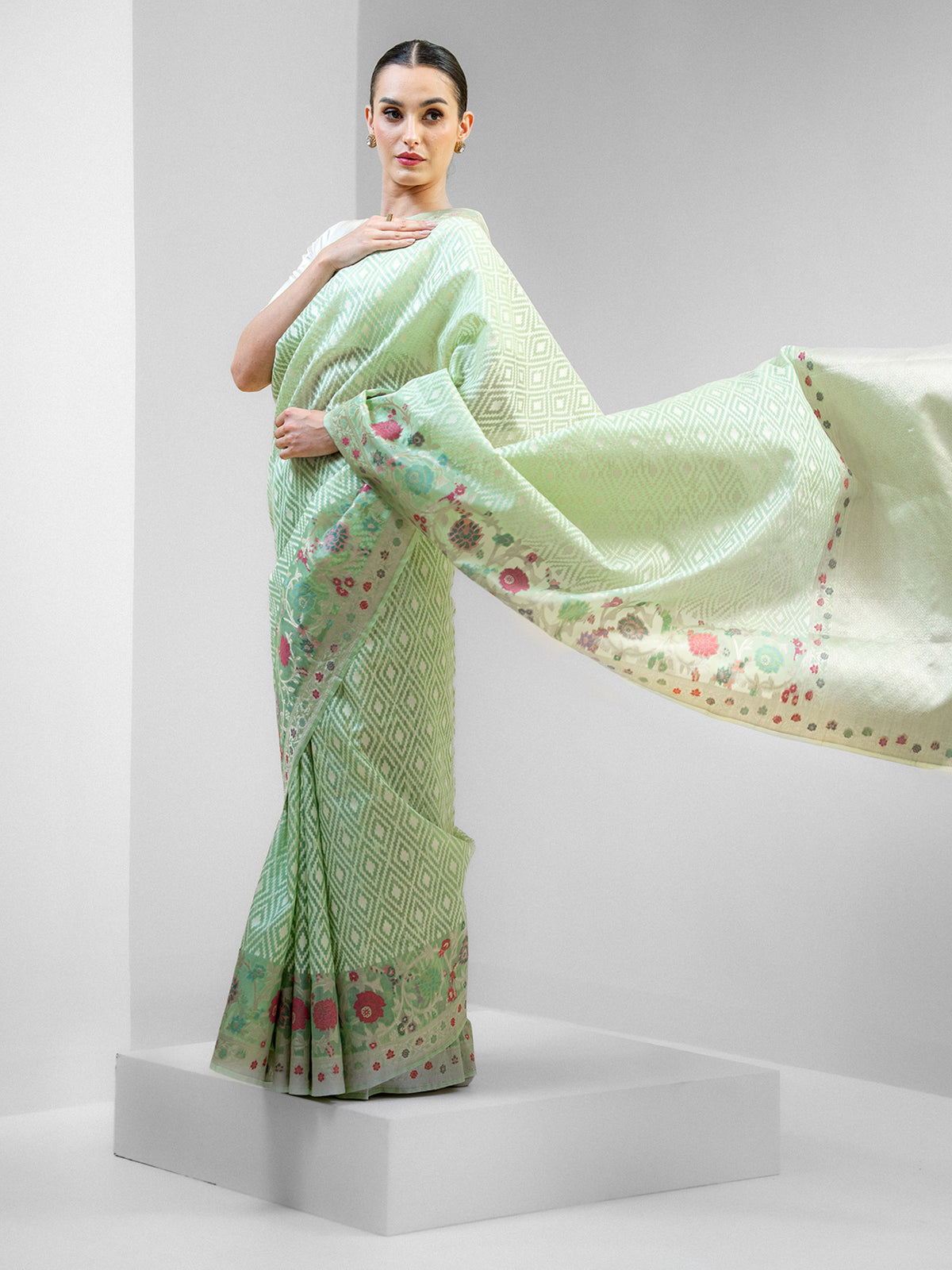 Pista Green Jaal Organza Handloom Banarasi Saree - Sacred Weaves