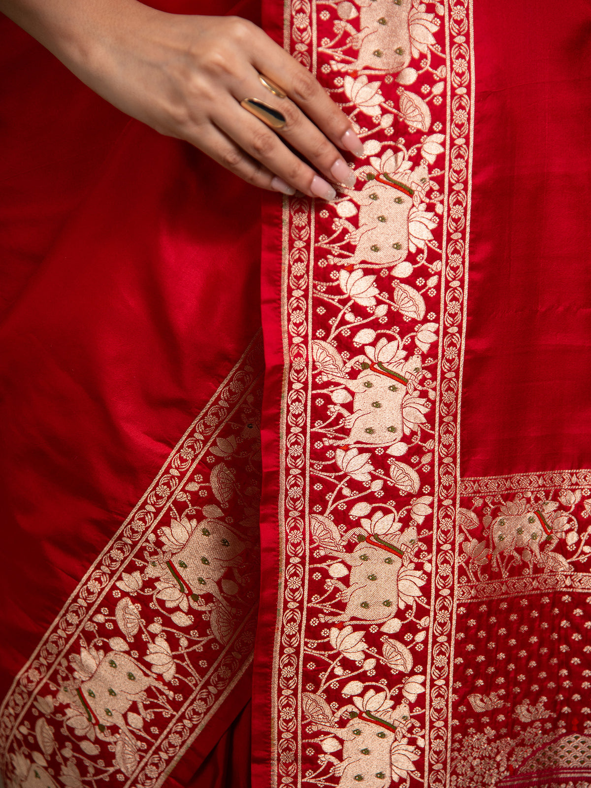 Red Shikargah Satin Silk Handloom Banarasi Saree