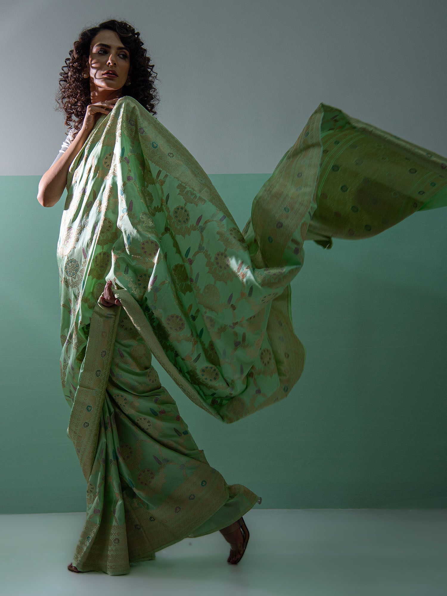 Pastel Pista Green Meenakari Katan Silk Handloom Banarasi Saree - Sacred Weaves