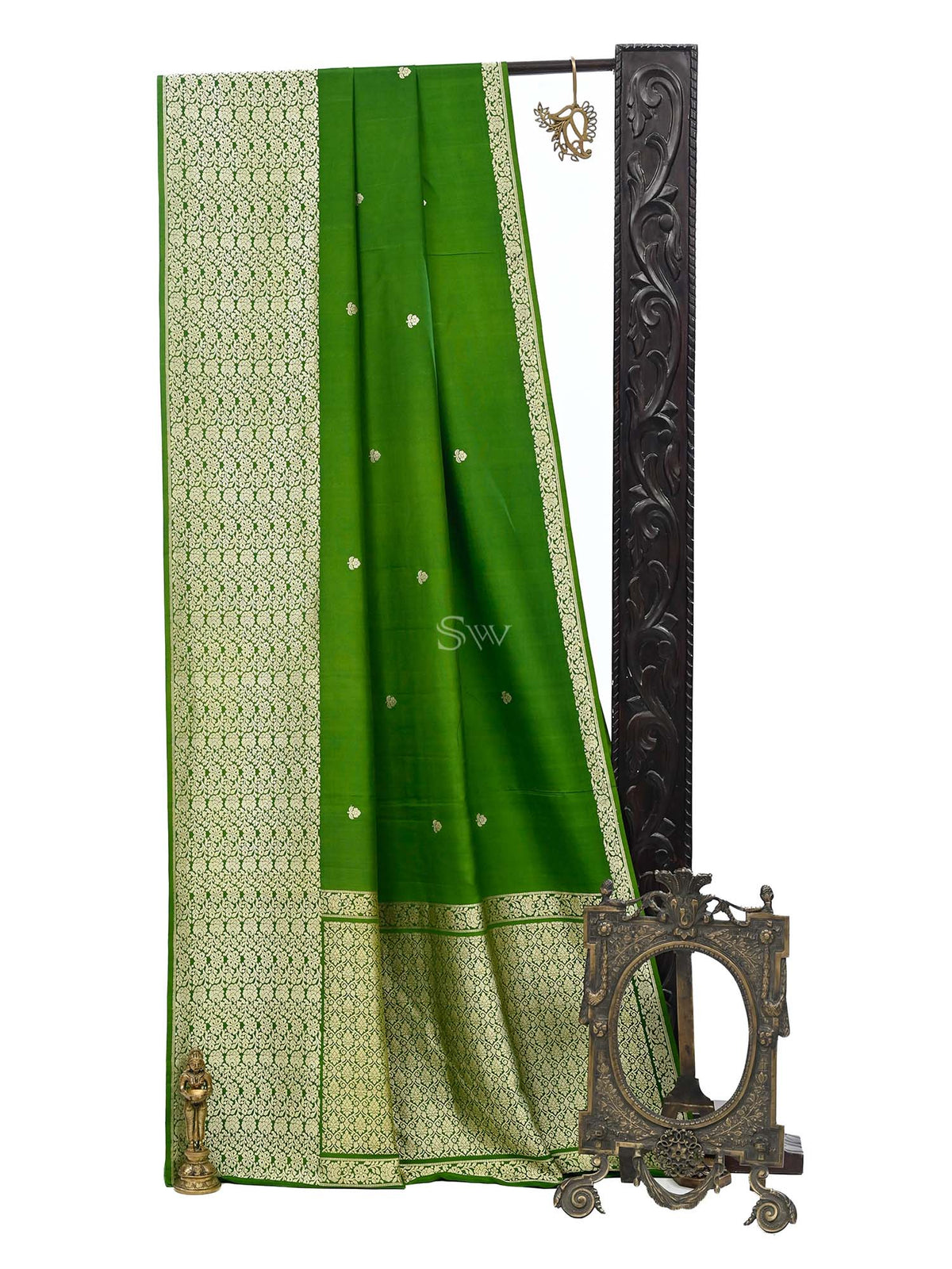 Green Booti Katan Silk Handloom Banarasi Saree