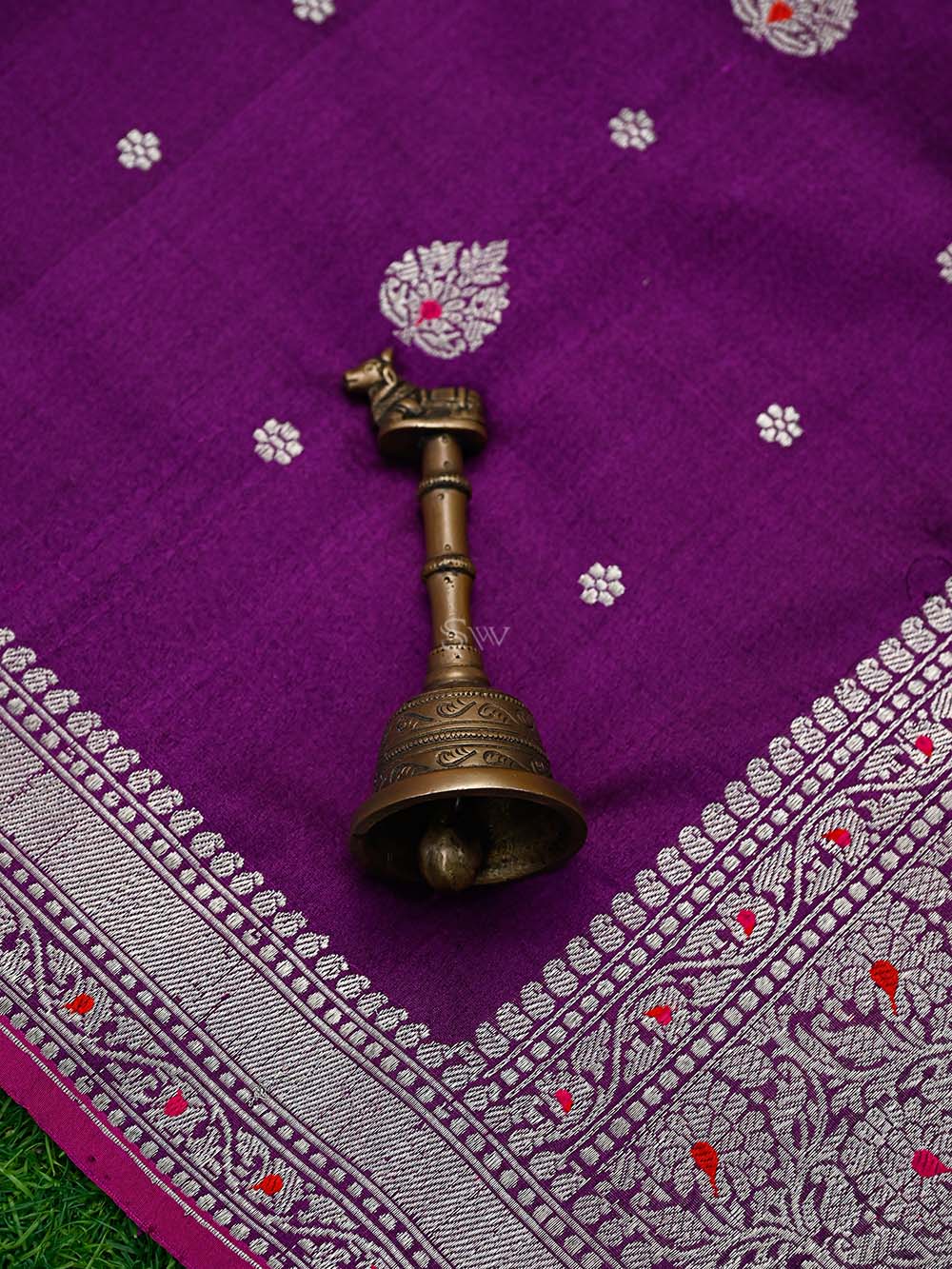 Purple Booti Tussar Silk Handloom Banarasi Saree