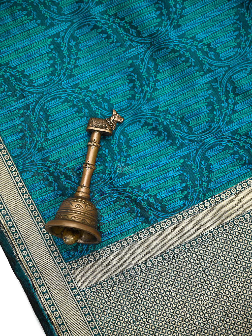 Blue Green Floral Jaal Tanchoi Silk Handloom Banarasi Saree - Sacred Weaves