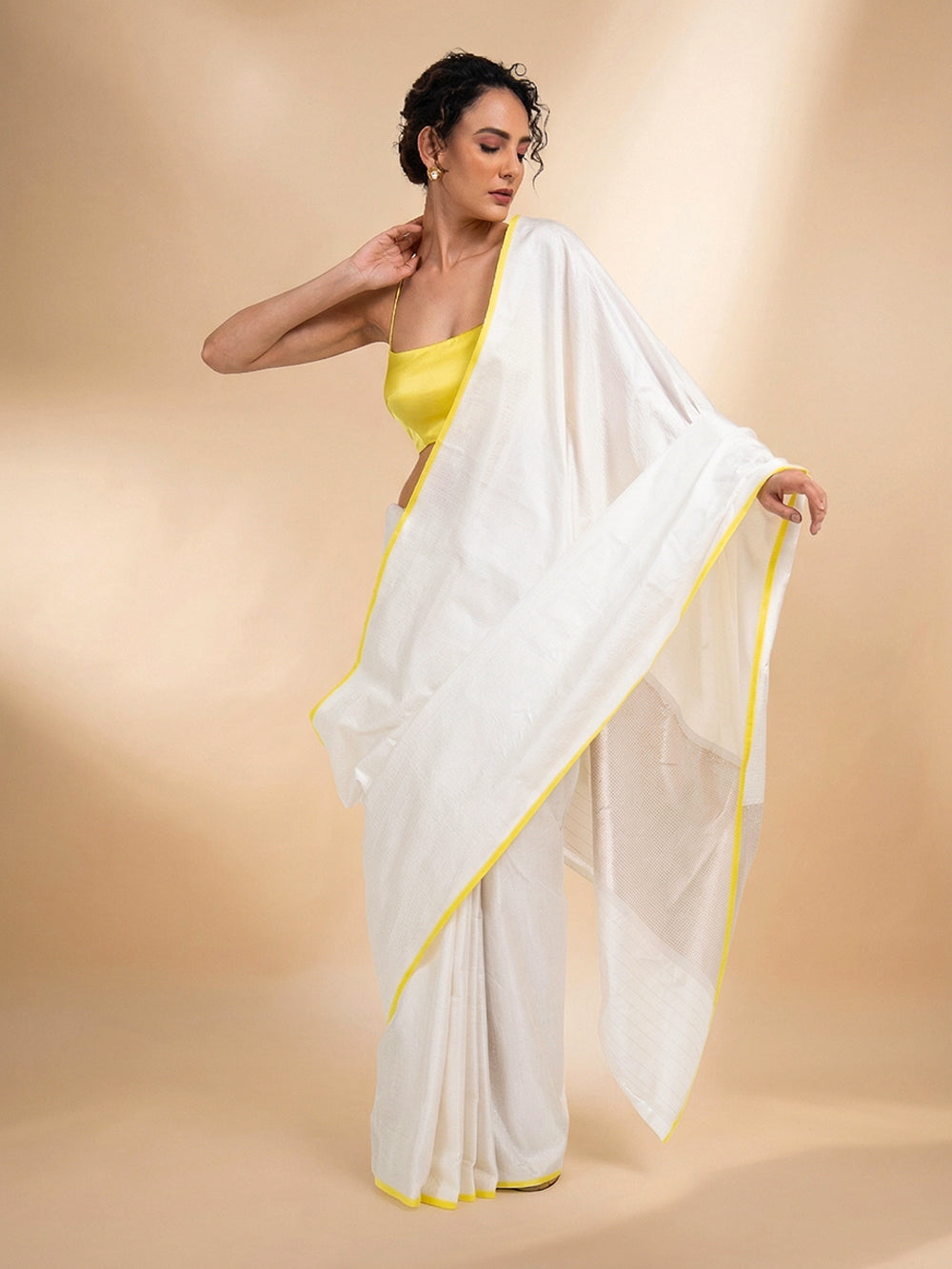 White Satin Tanchoi Handloom Banarasi Saree - Sacred Weaves