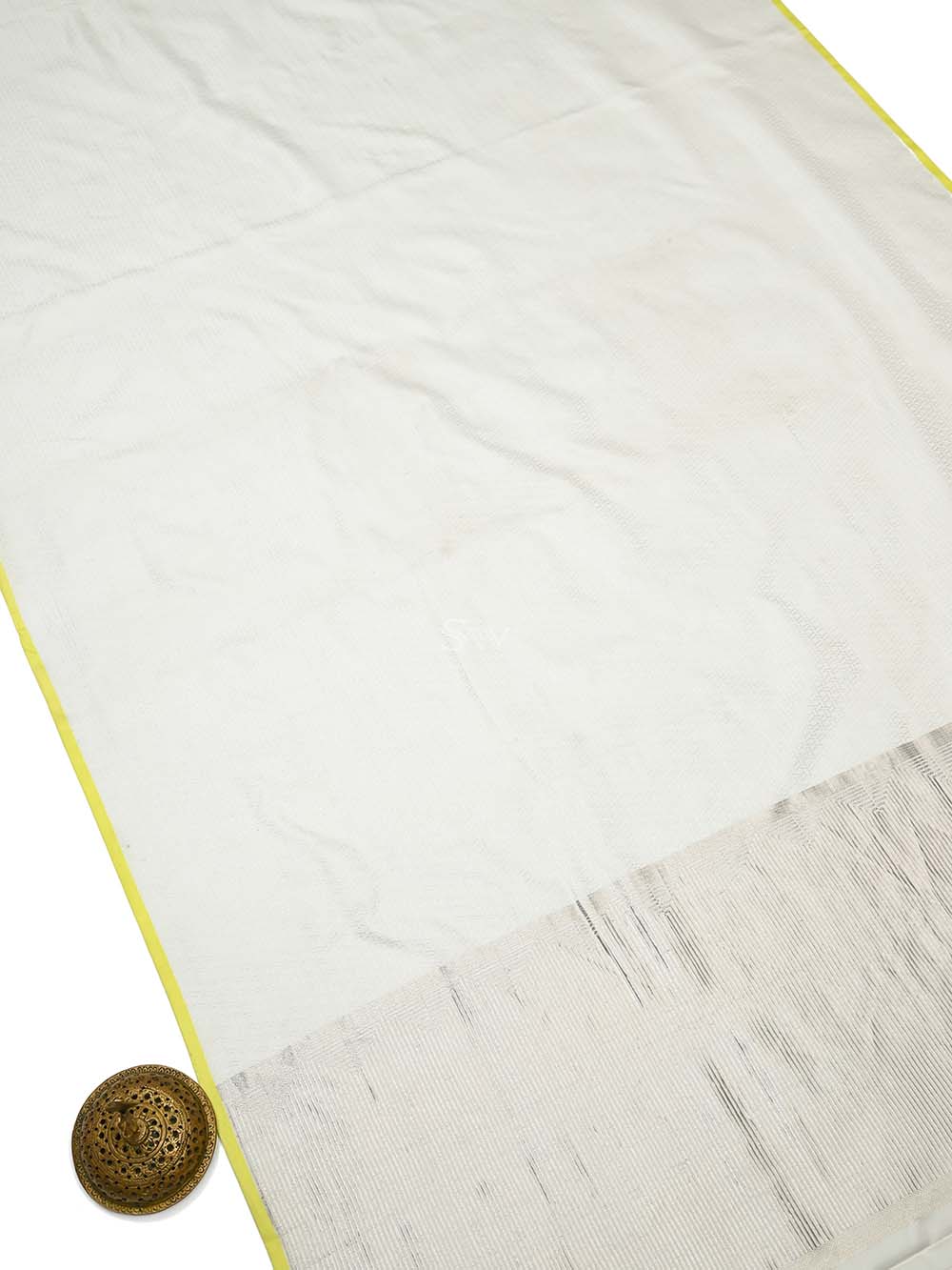 White Satin Tanchoi Handloom Banarasi Saree - Sacred Weaves